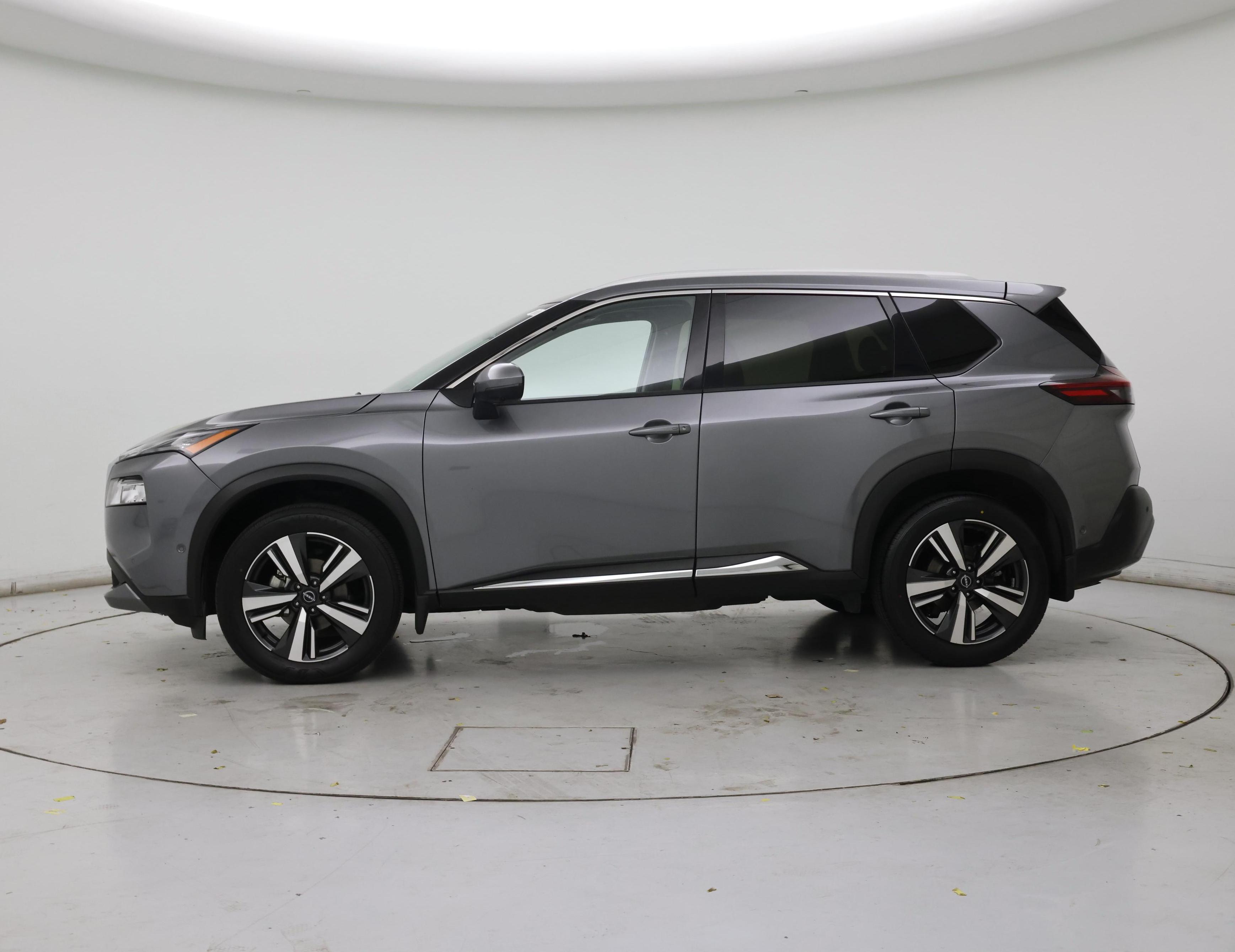 Thumbnail: 2023 Nissan Rogue - 3
