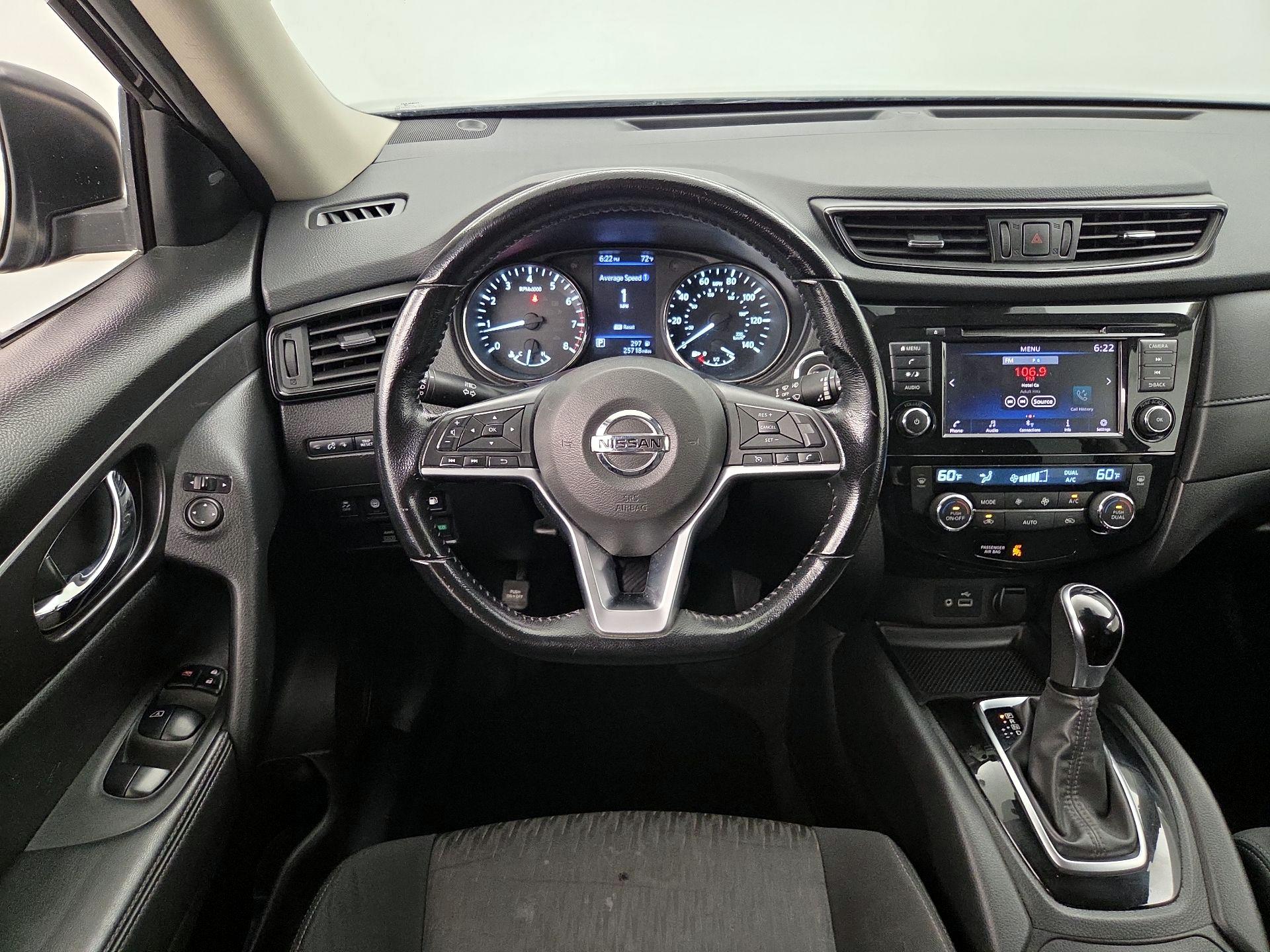 Thumbnail: 2020 Nissan Rogue - 10
