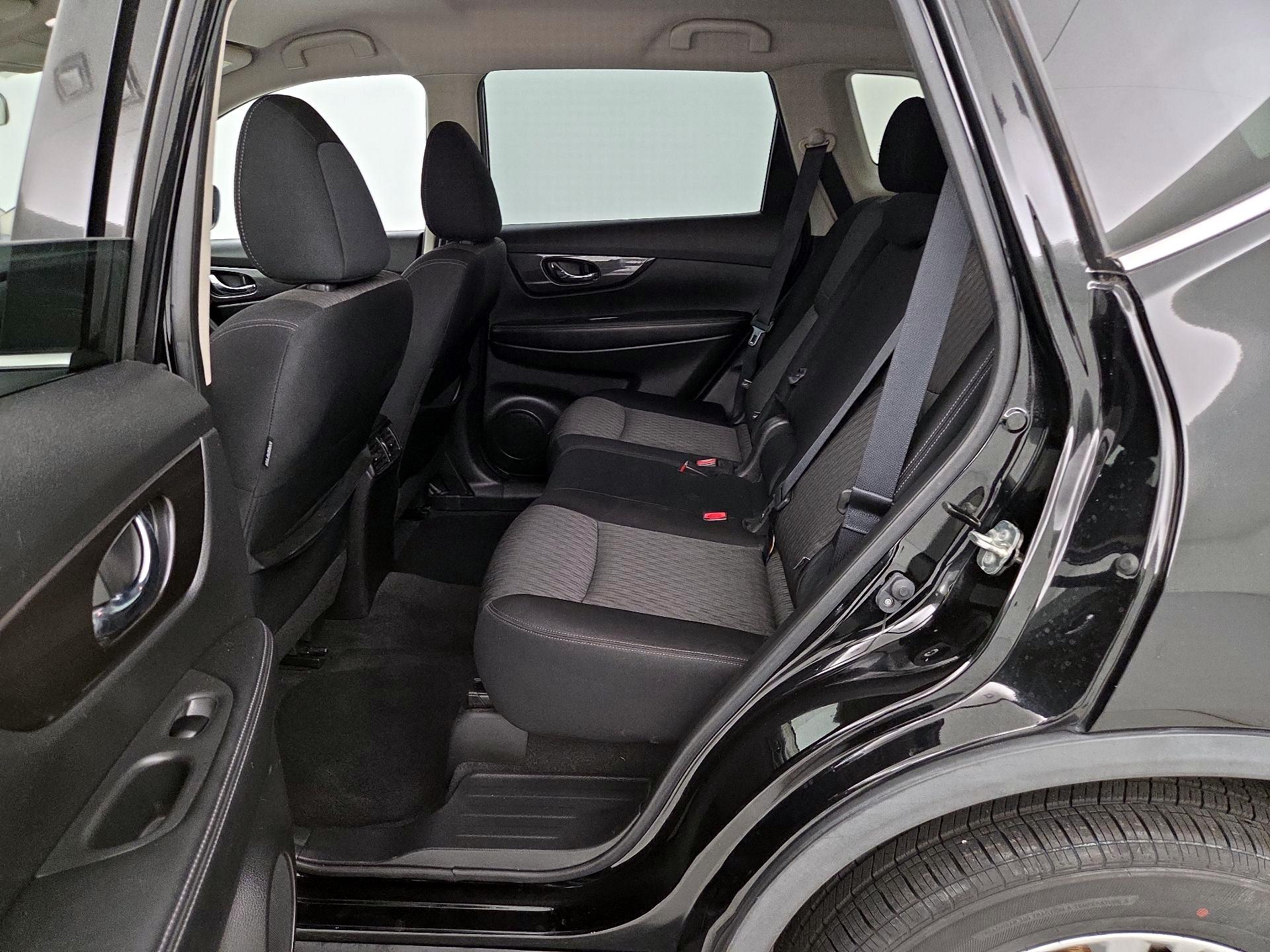 Thumbnail: 2020 Nissan Rogue - 19