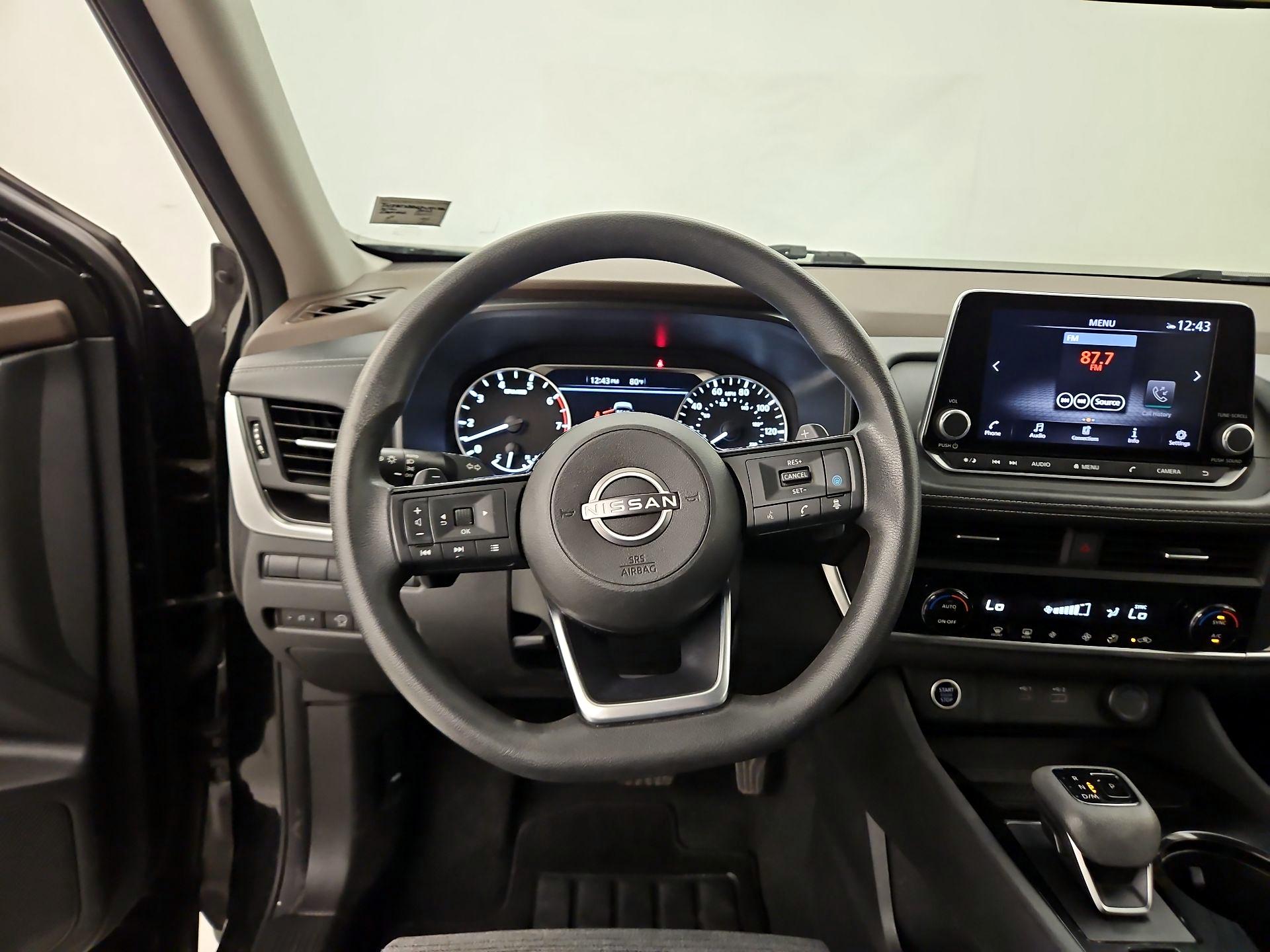 Thumbnail: 2023 Nissan Rogue - 10
