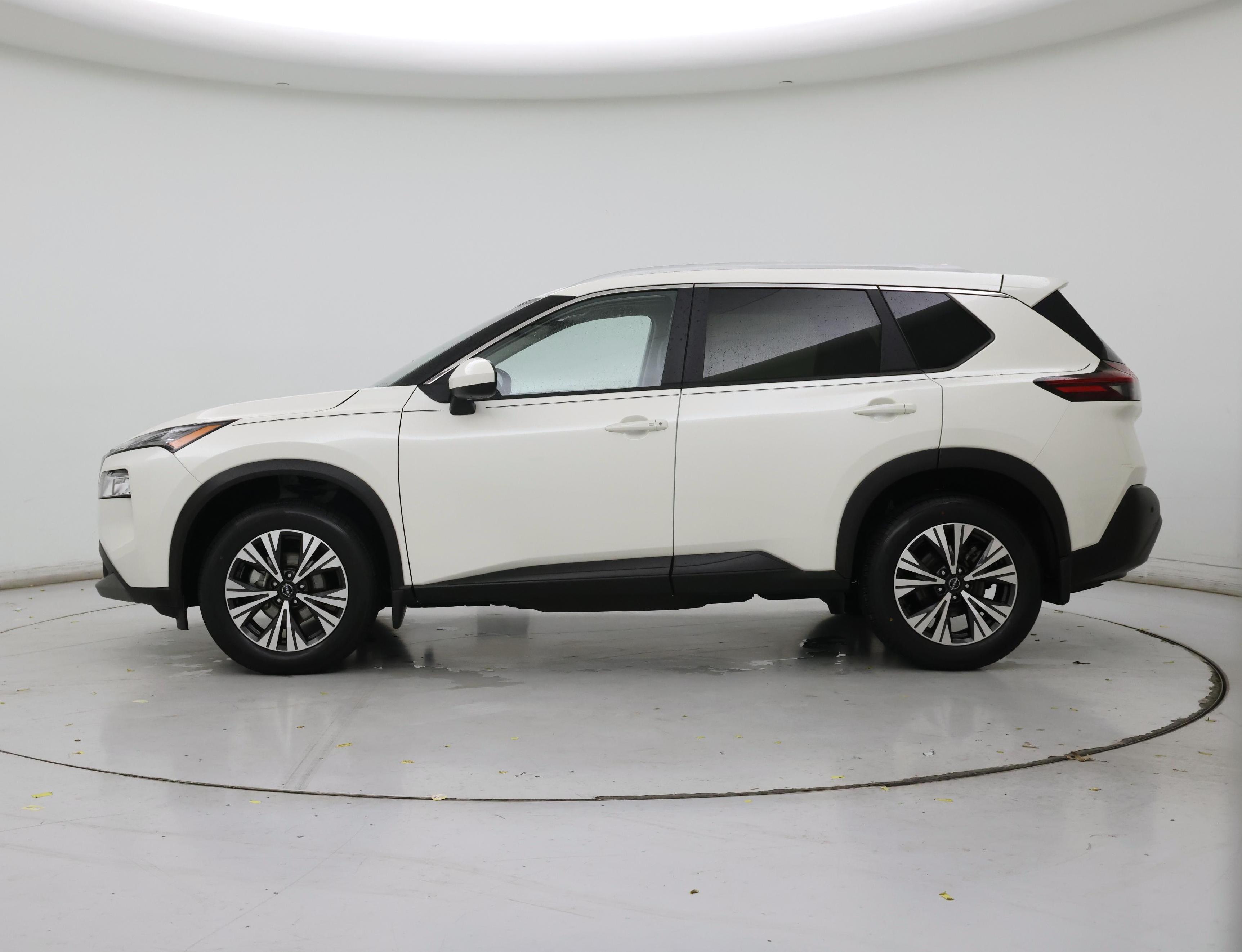Thumbnail: 2023 Nissan Rogue - 3