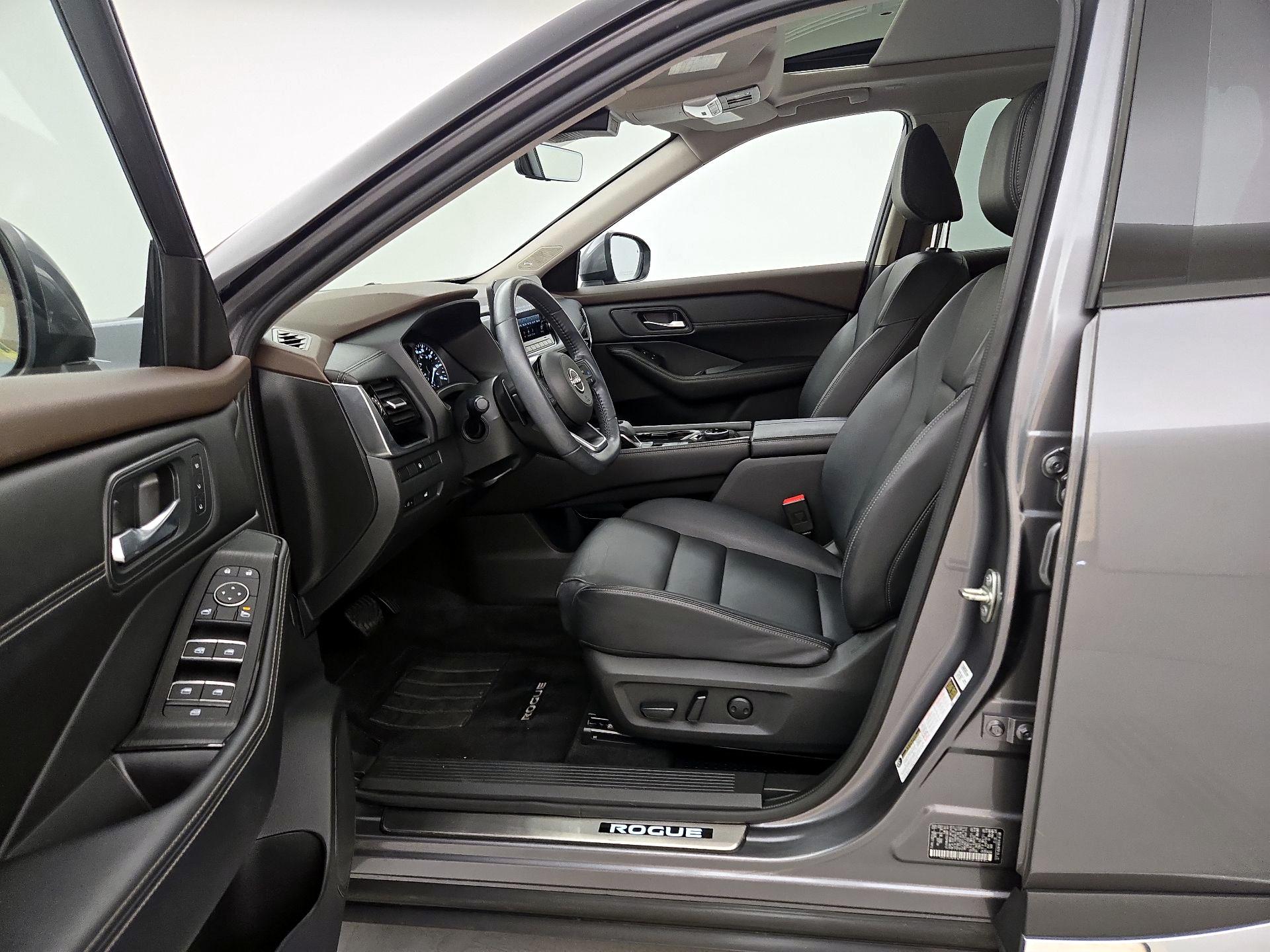 Thumbnail: 2023 Nissan Rogue - 11