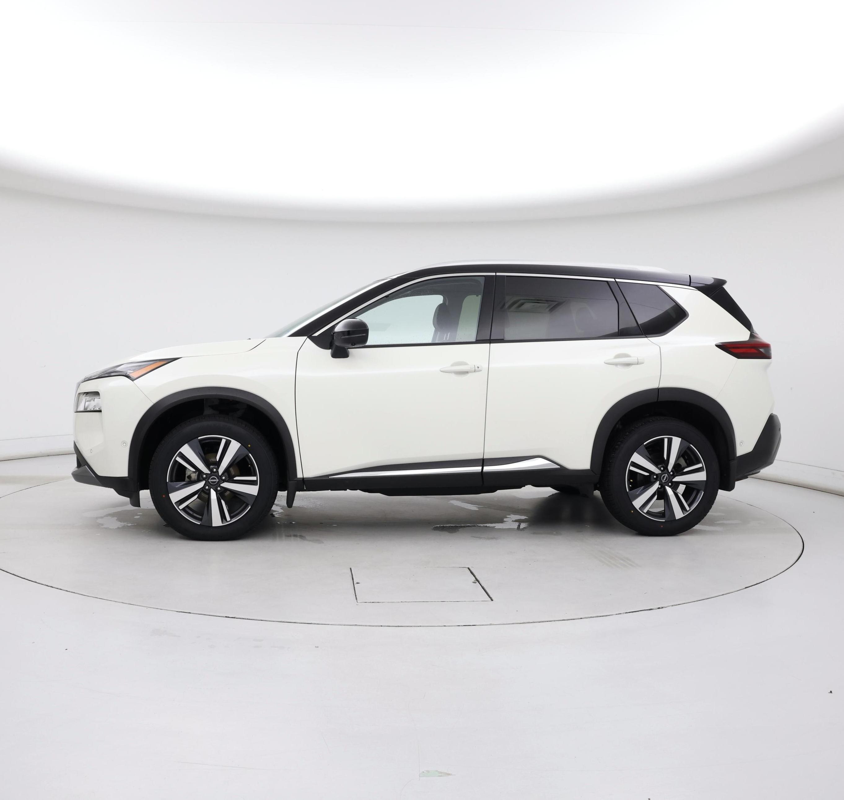 Thumbnail: 2023 Nissan Rogue - 3