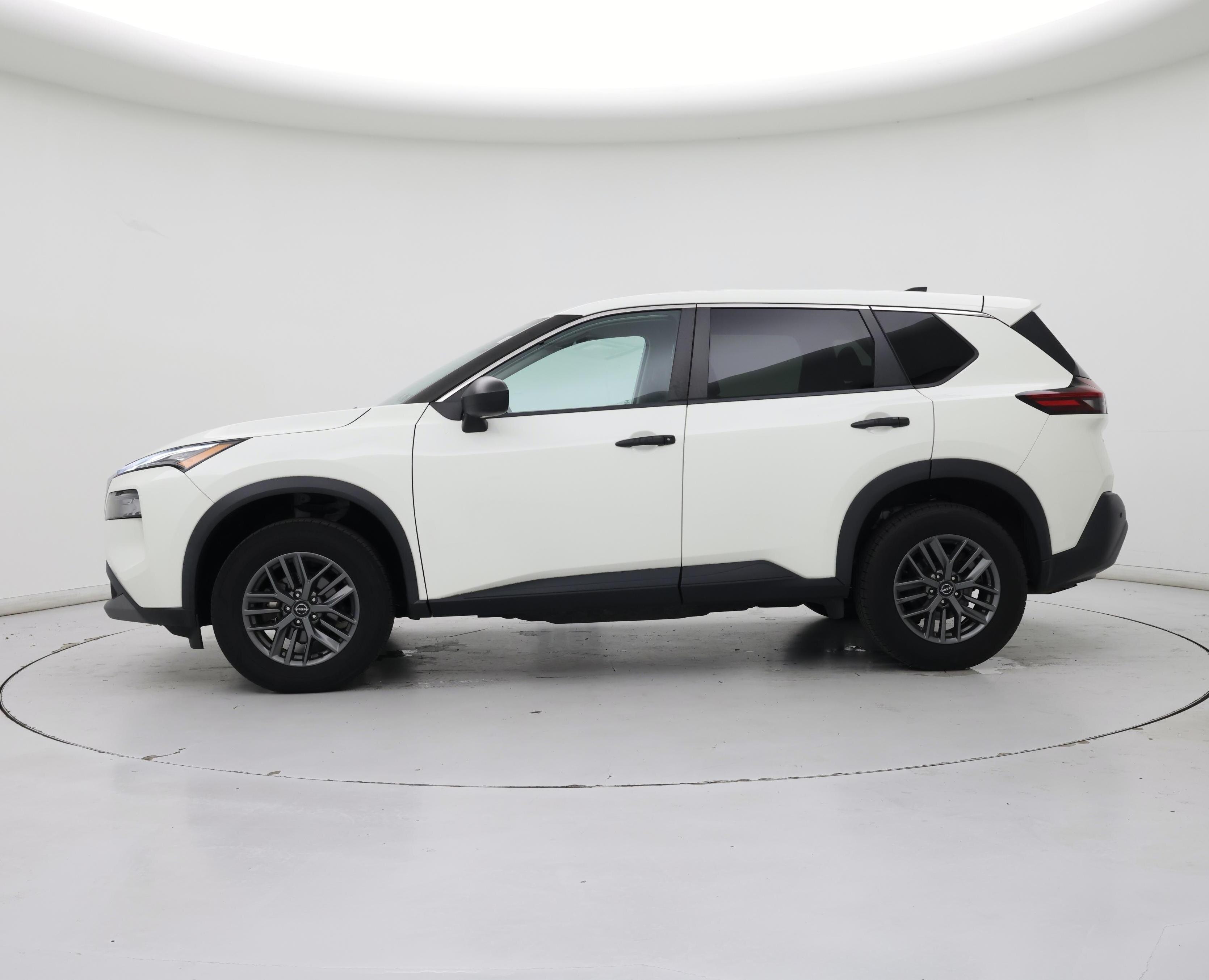Thumbnail: 2022 Nissan Rogue - 3