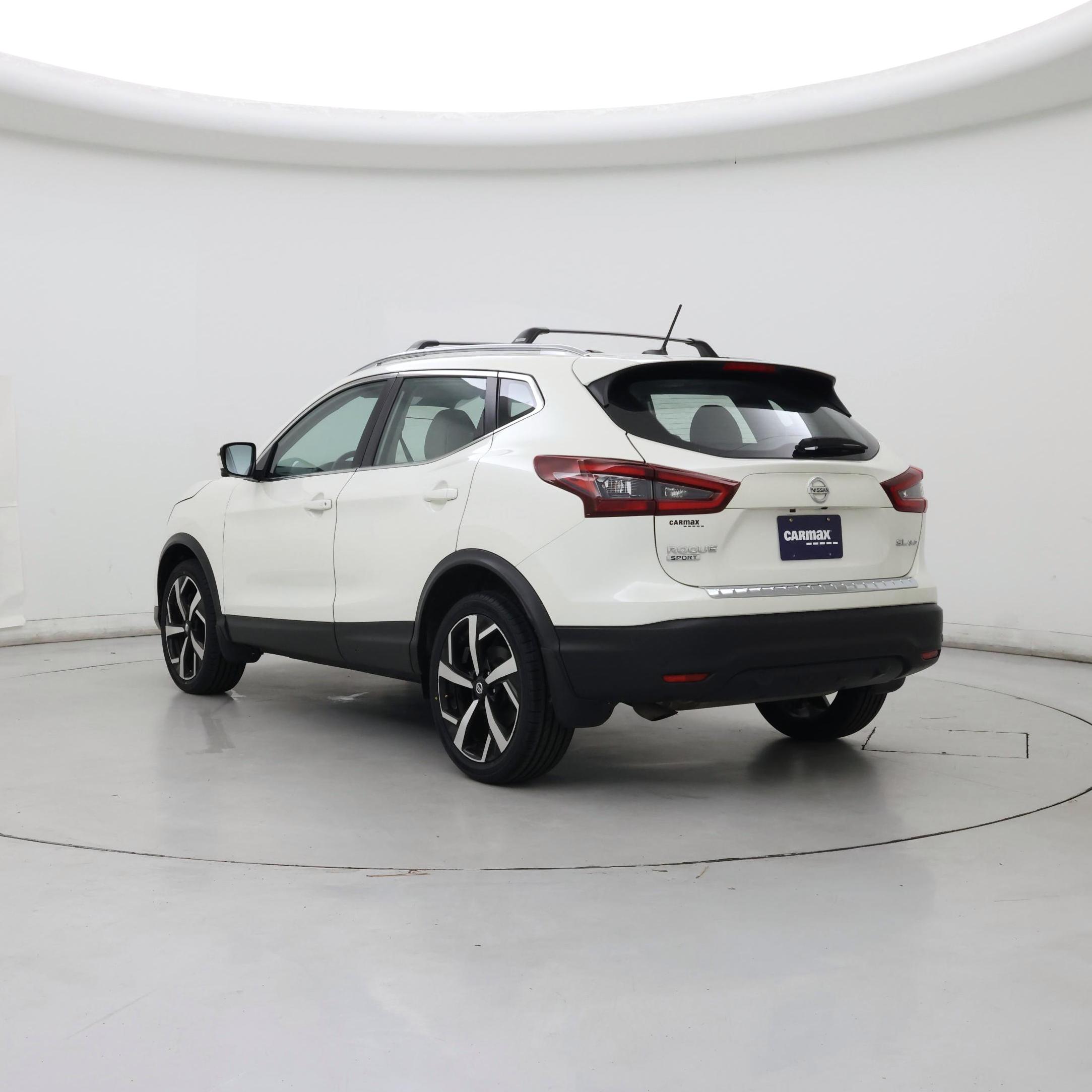 Thumbnail: 2022 Nissan Rogue Sport - 2
