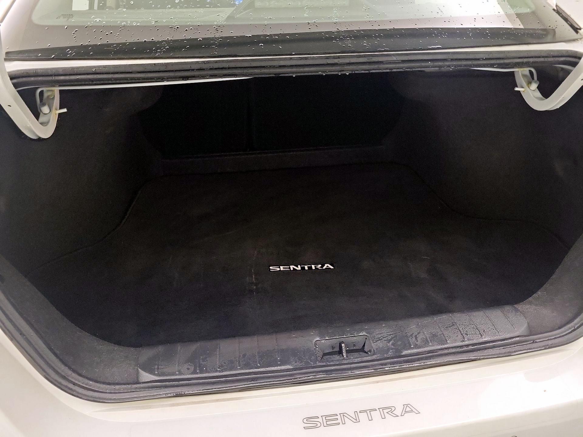 Thumbnail: 2023 Nissan Sentra - 20