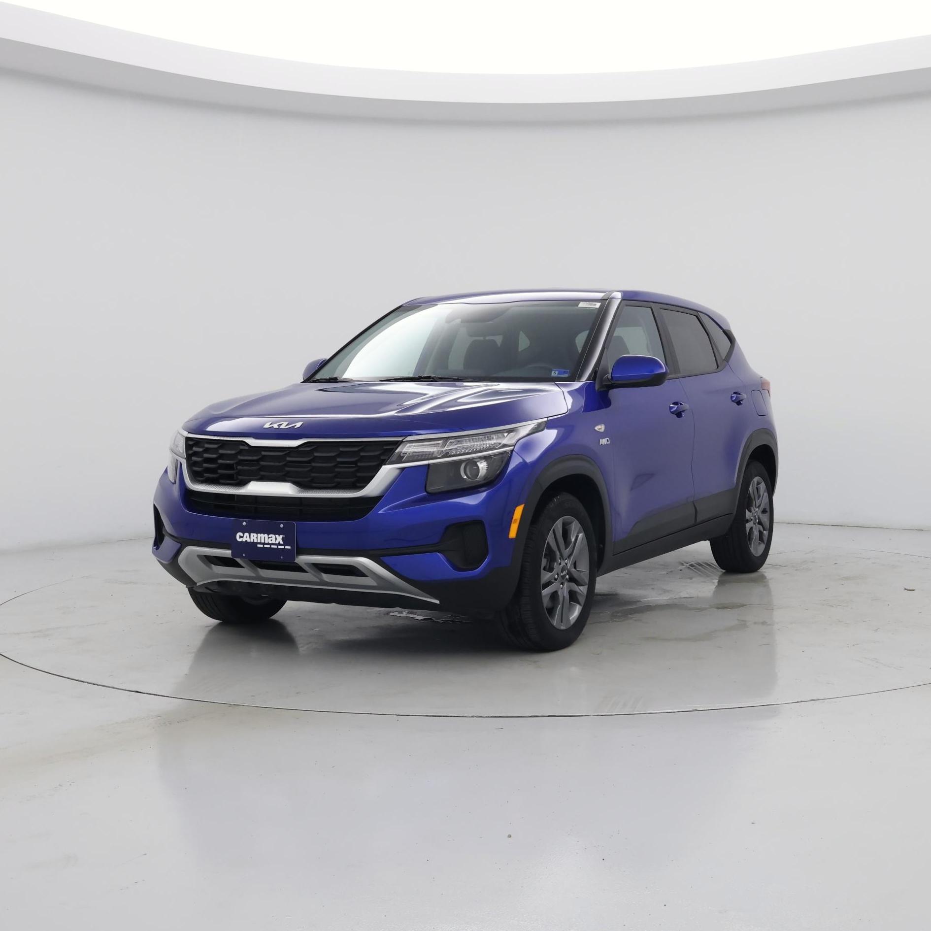 Thumbnail: 2023 Kia Seltos - 4
