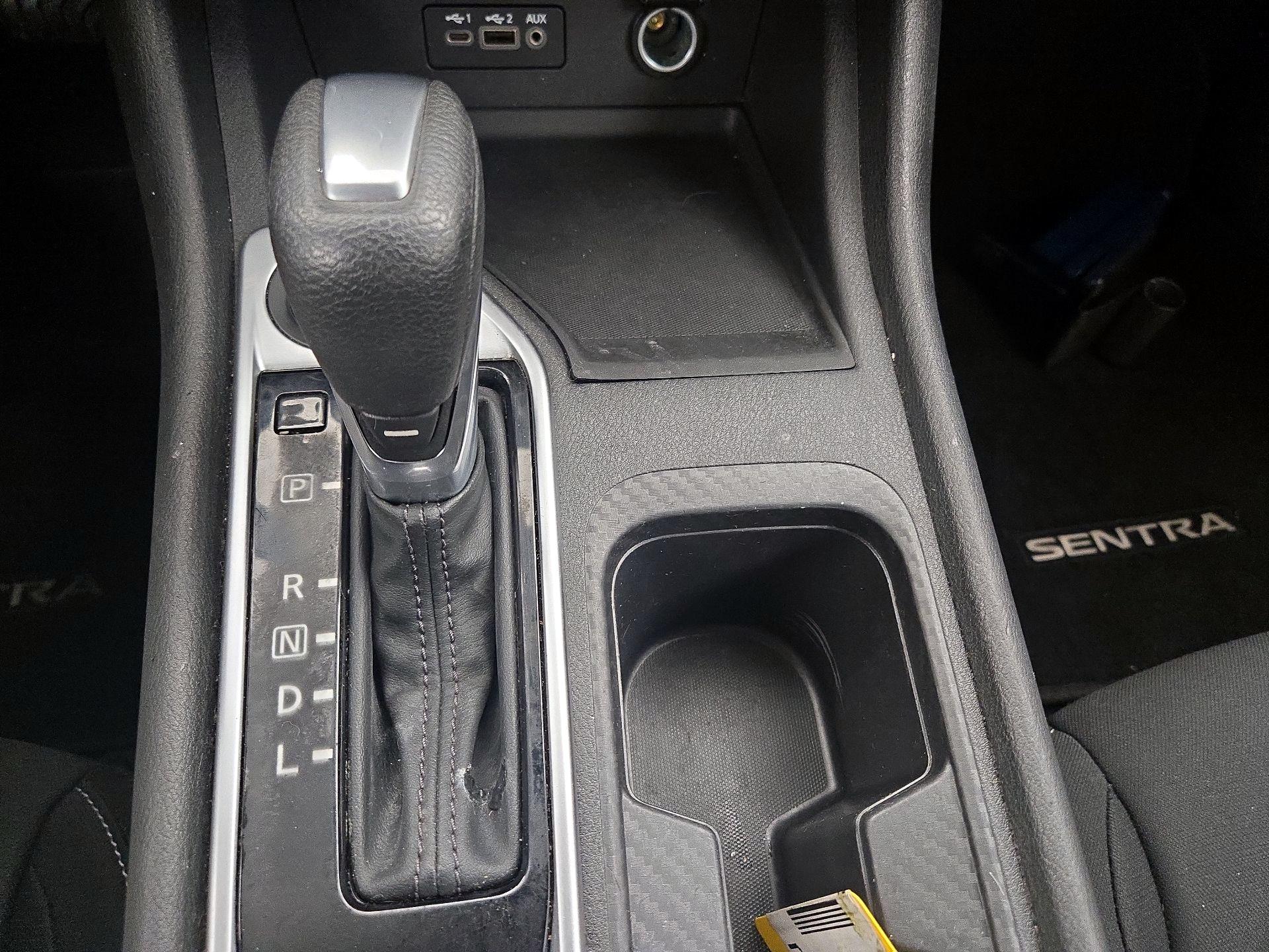 Thumbnail: 2021 Nissan Sentra - 17