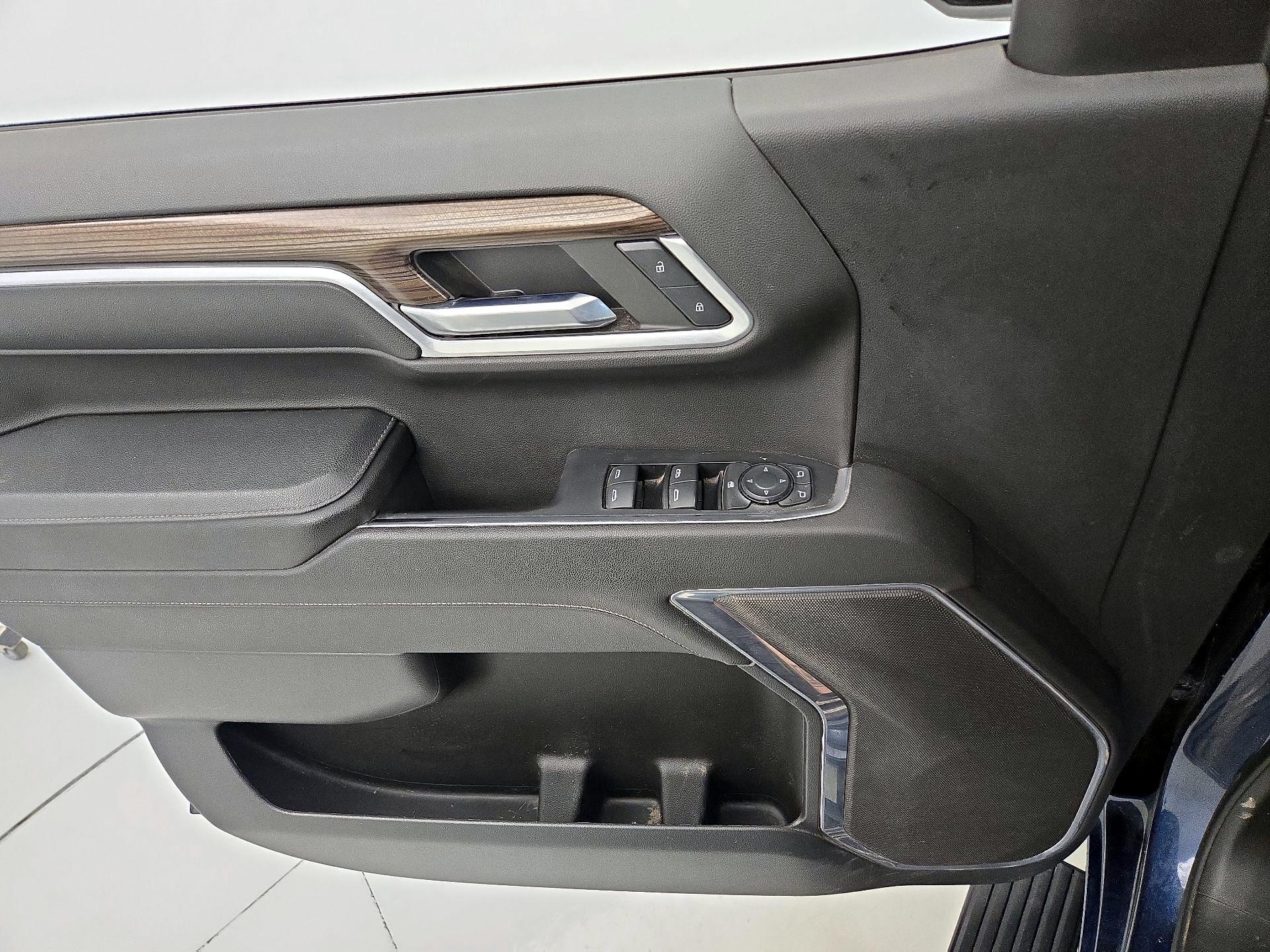 Thumbnail: 2023 Chevrolet Silverado 1500 - 12