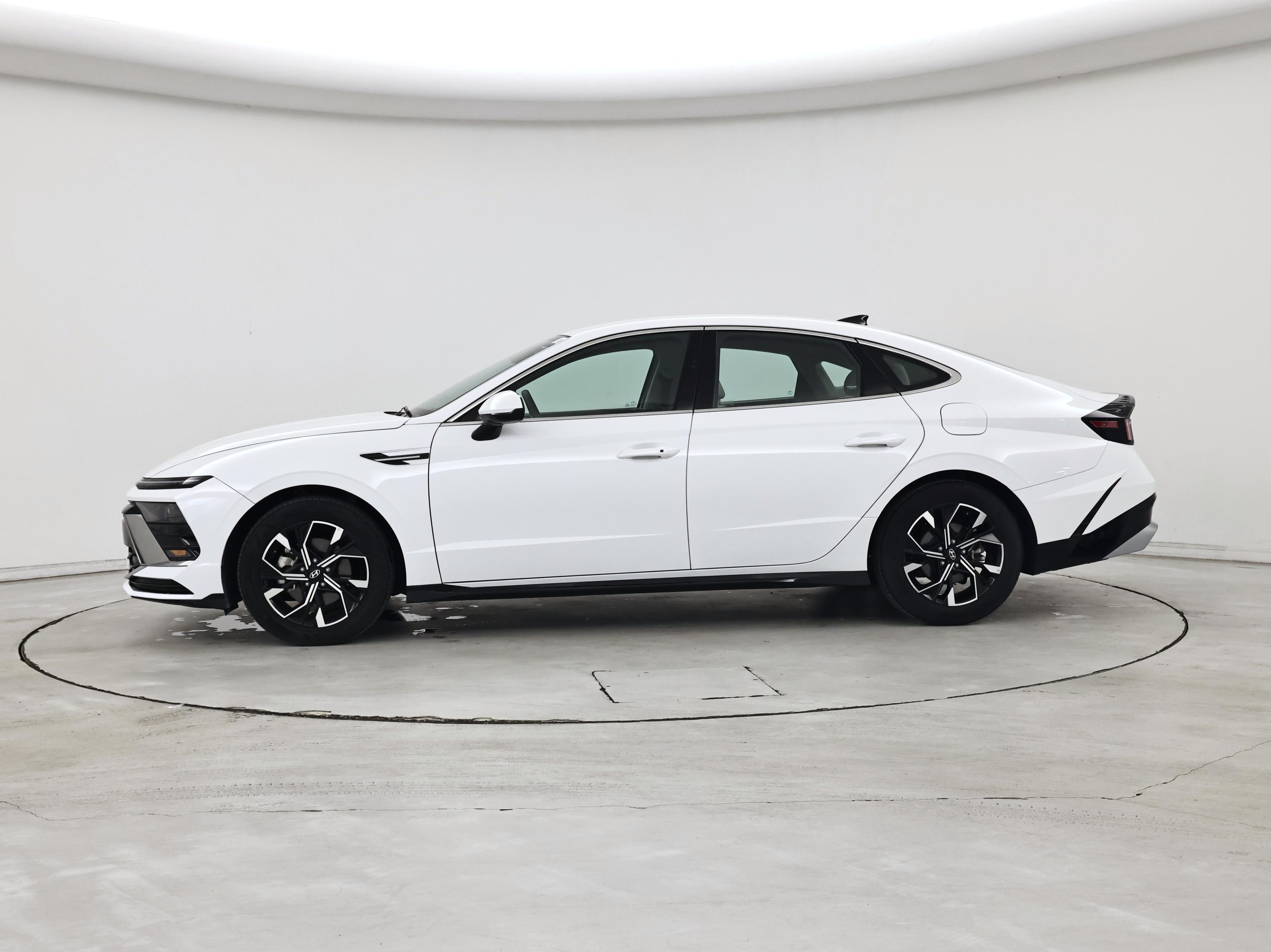 Thumbnail: 2025 Hyundai Sonata - 3