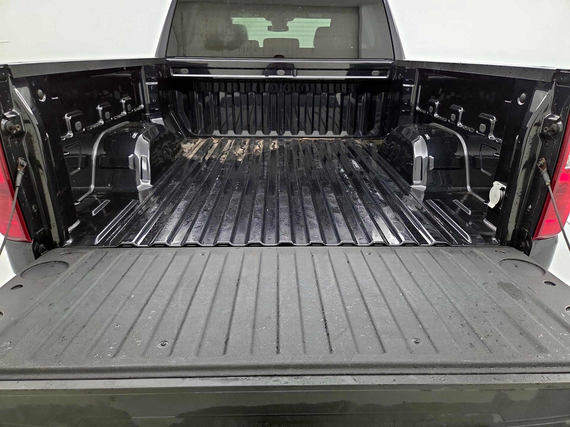 Thumbnail: 2023 Chevrolet Silverado 1500 - 20