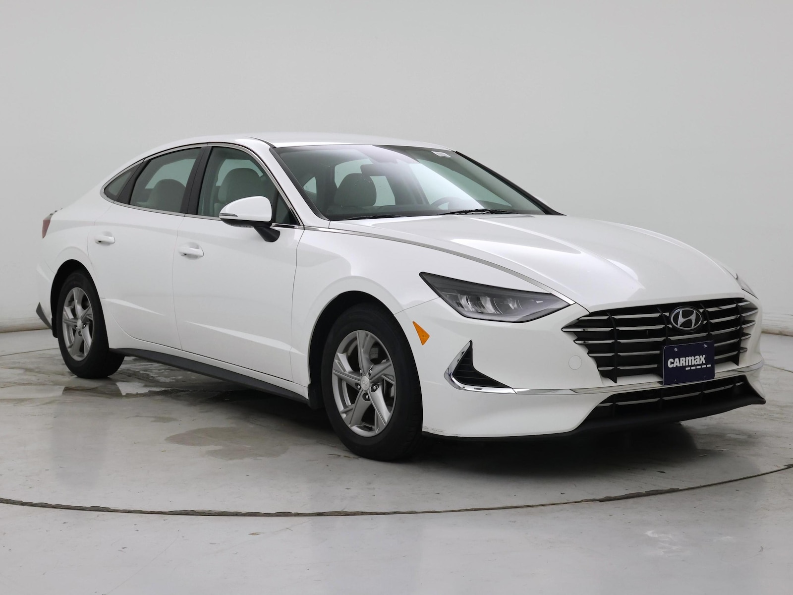 2023 Hyundai Sonata SE - Photo 2