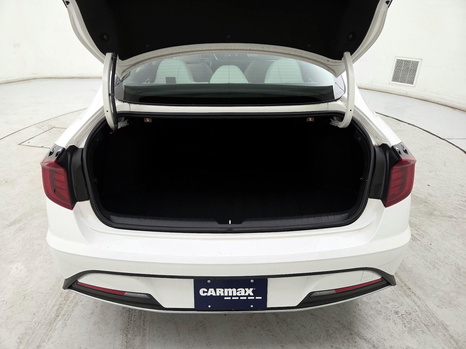 2023 Hyundai Sonata SE - Photo 22