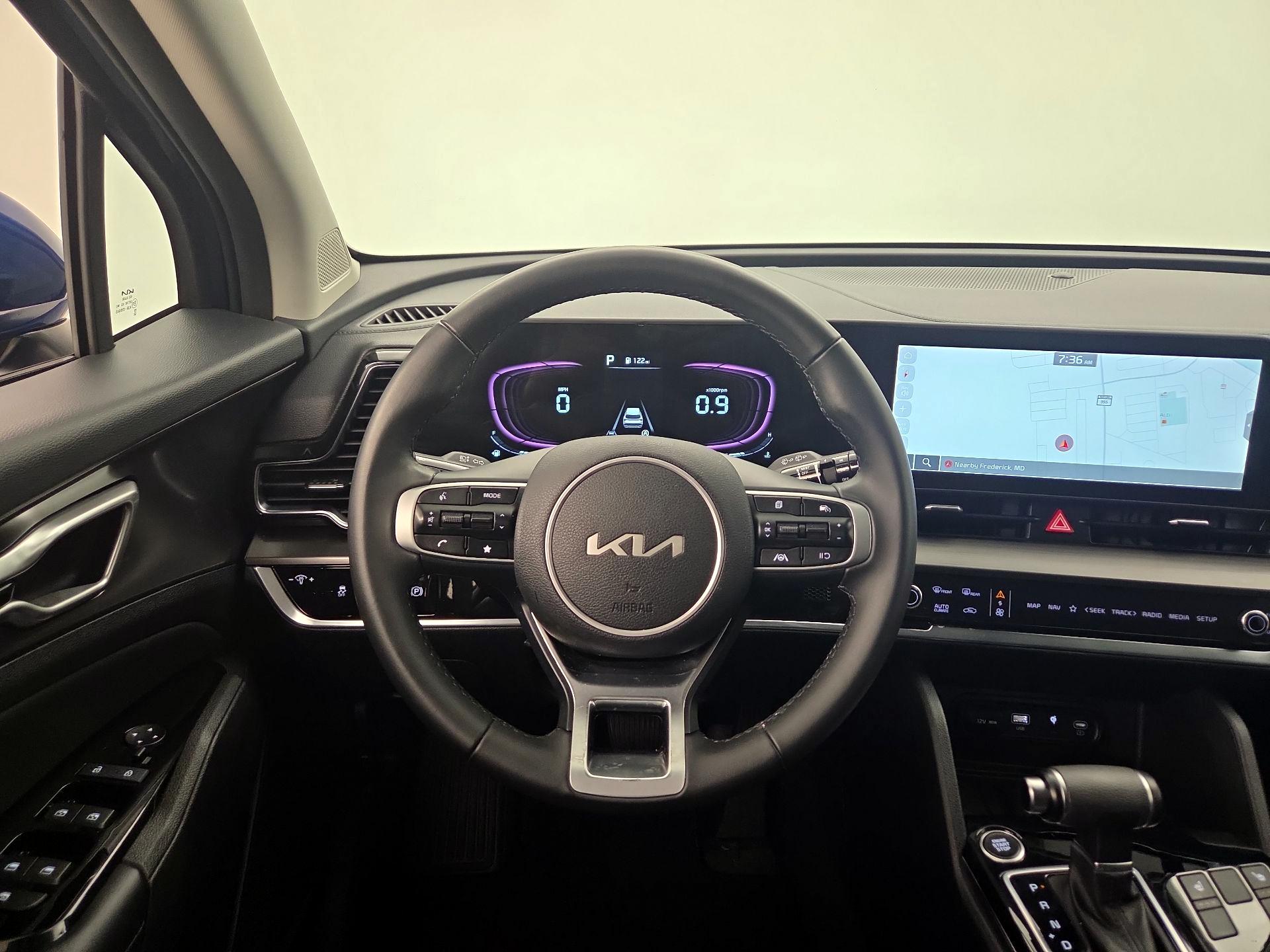 Thumbnail: 2023 Kia Sportage - 10