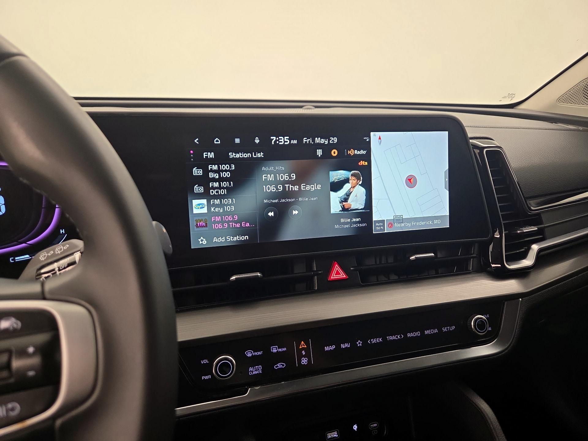 Thumbnail: 2023 Kia Sportage - 16