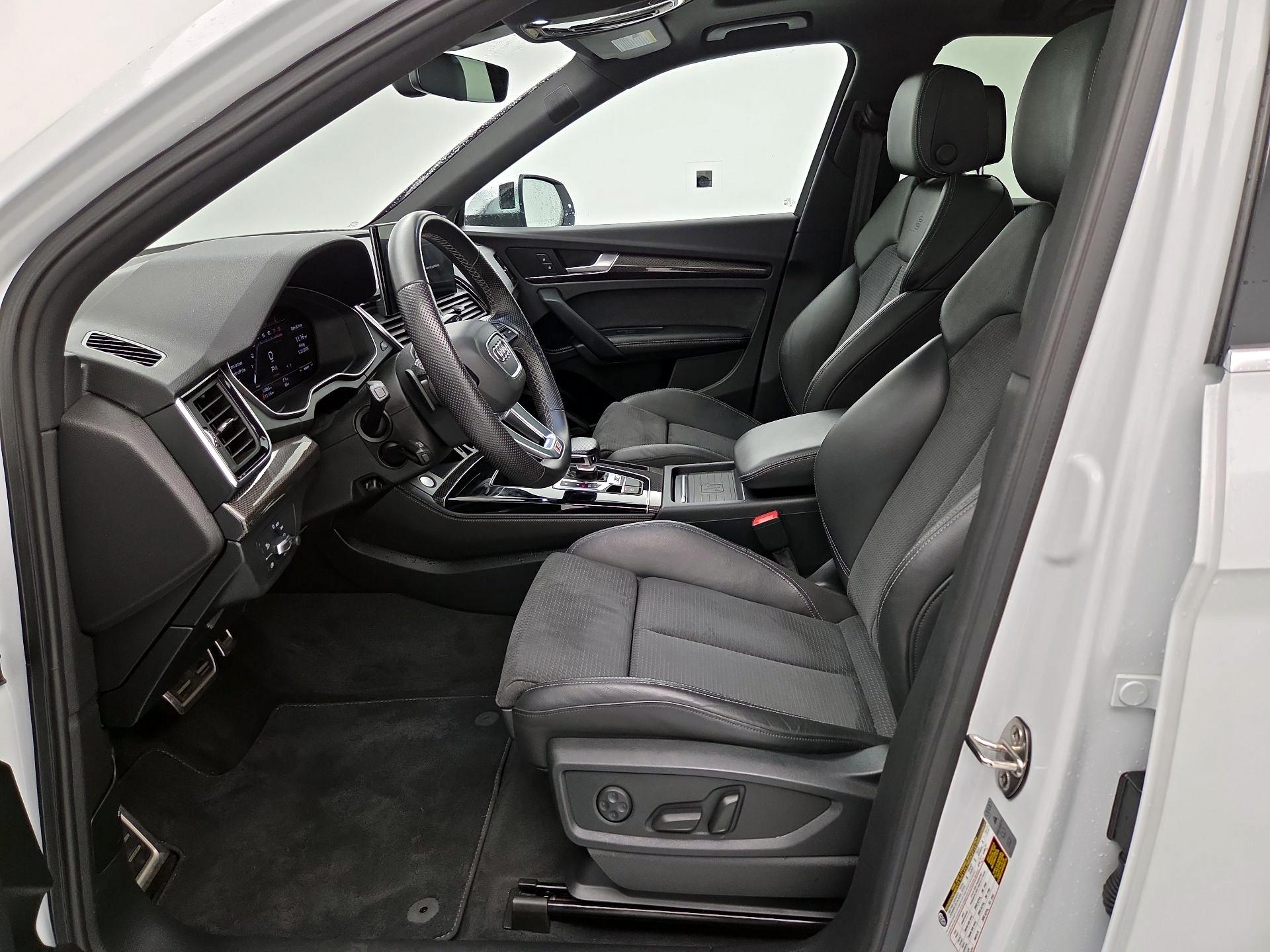 Thumbnail: 2021 Audi SQ5 - 11