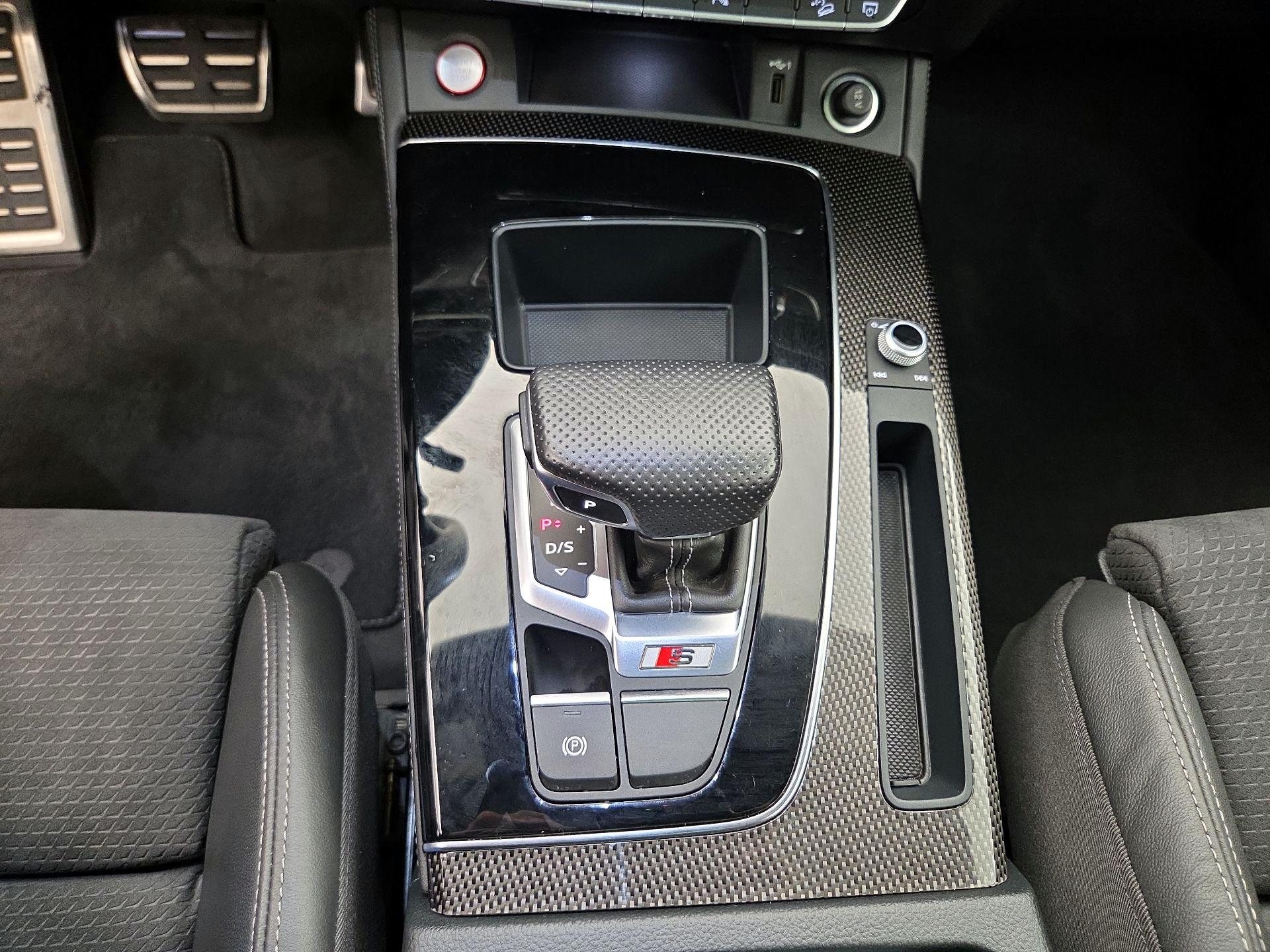 Thumbnail: 2021 Audi SQ5 - 17