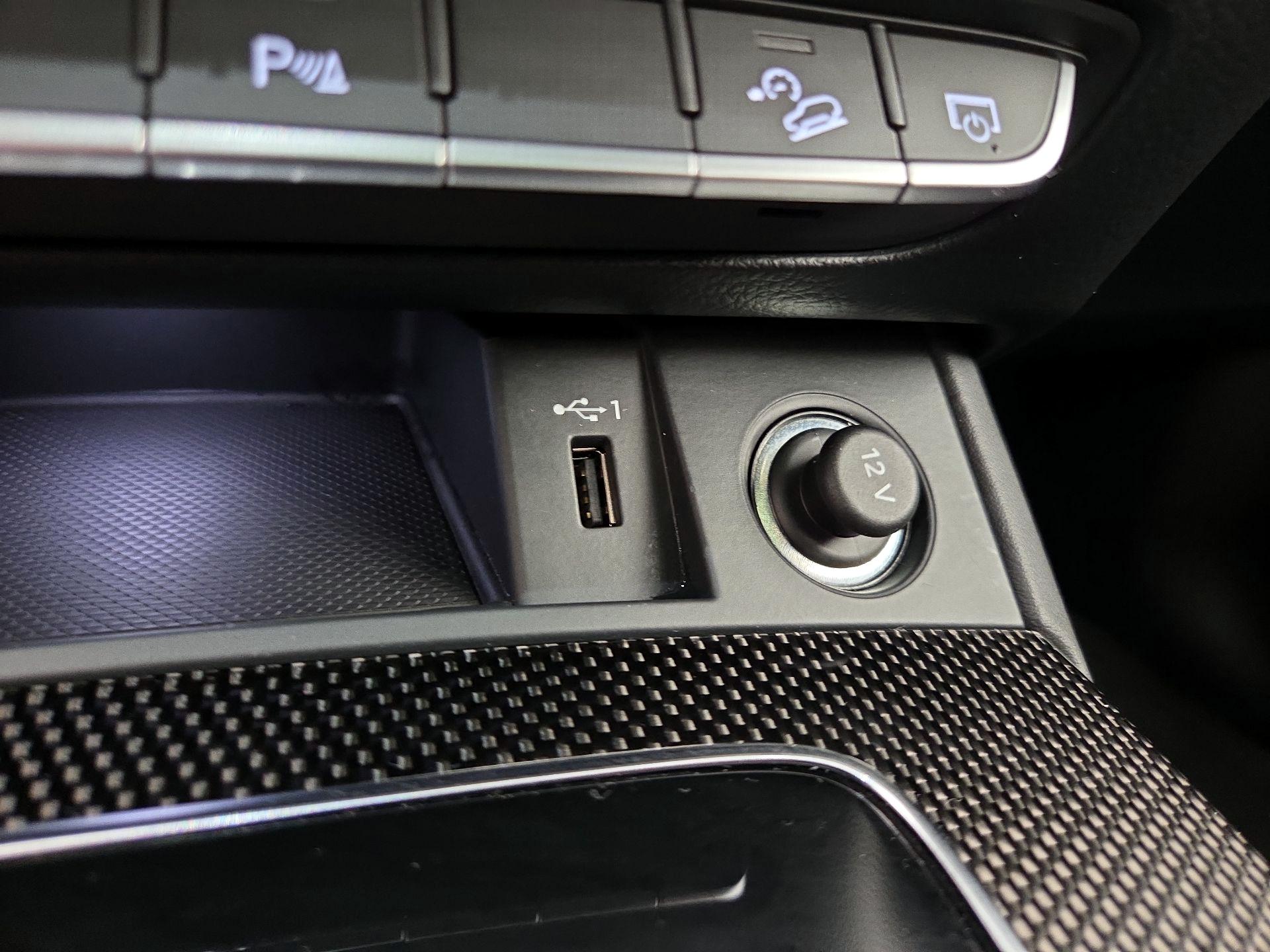 Thumbnail: 2021 Audi SQ5 - 18