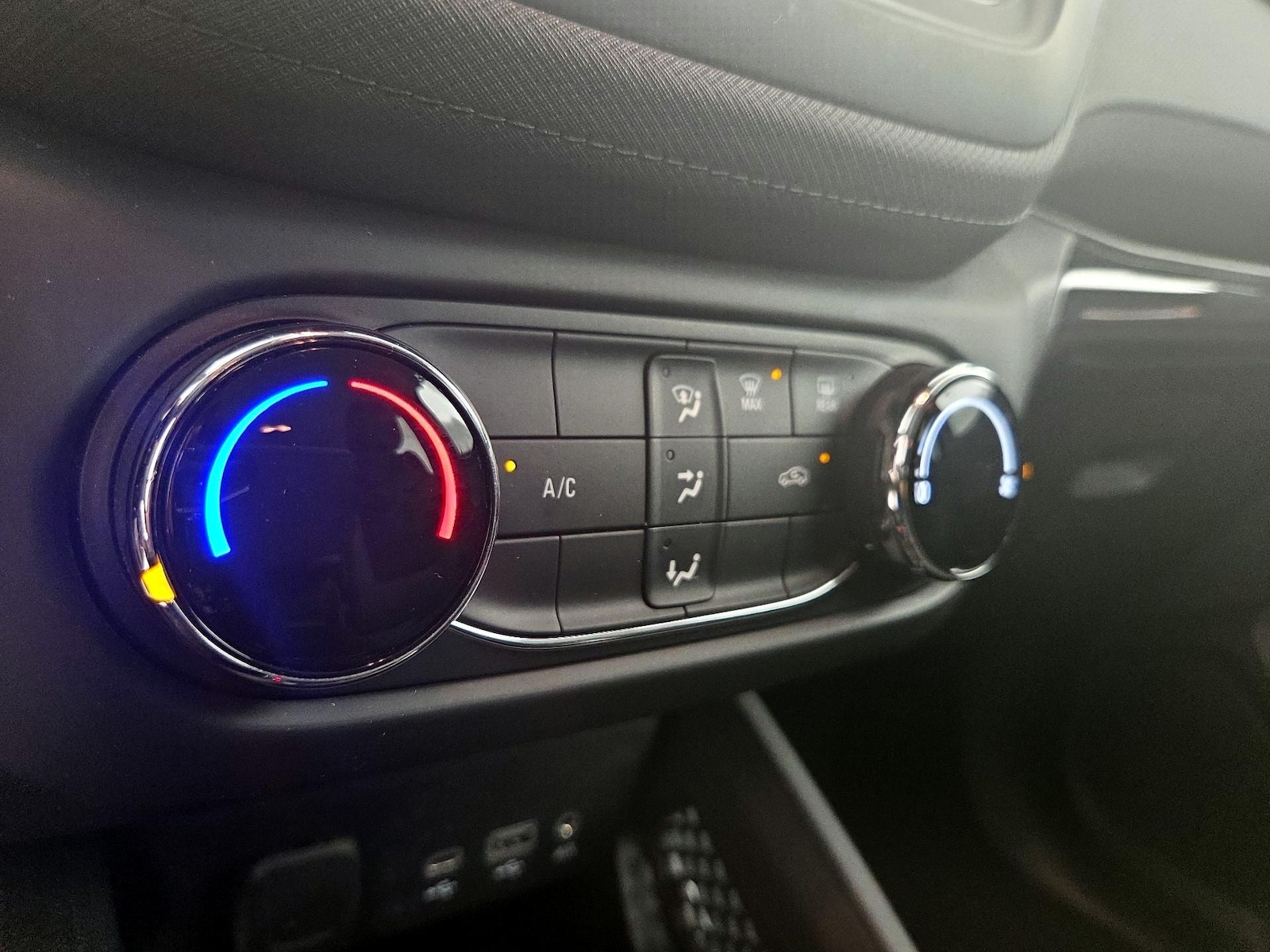 2021 Chevrolet Trailblazer LS - Photo 17