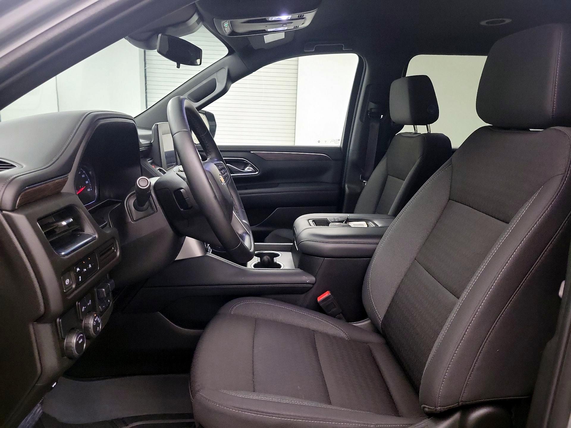 Thumbnail: 2024 Chevrolet Suburban - 9