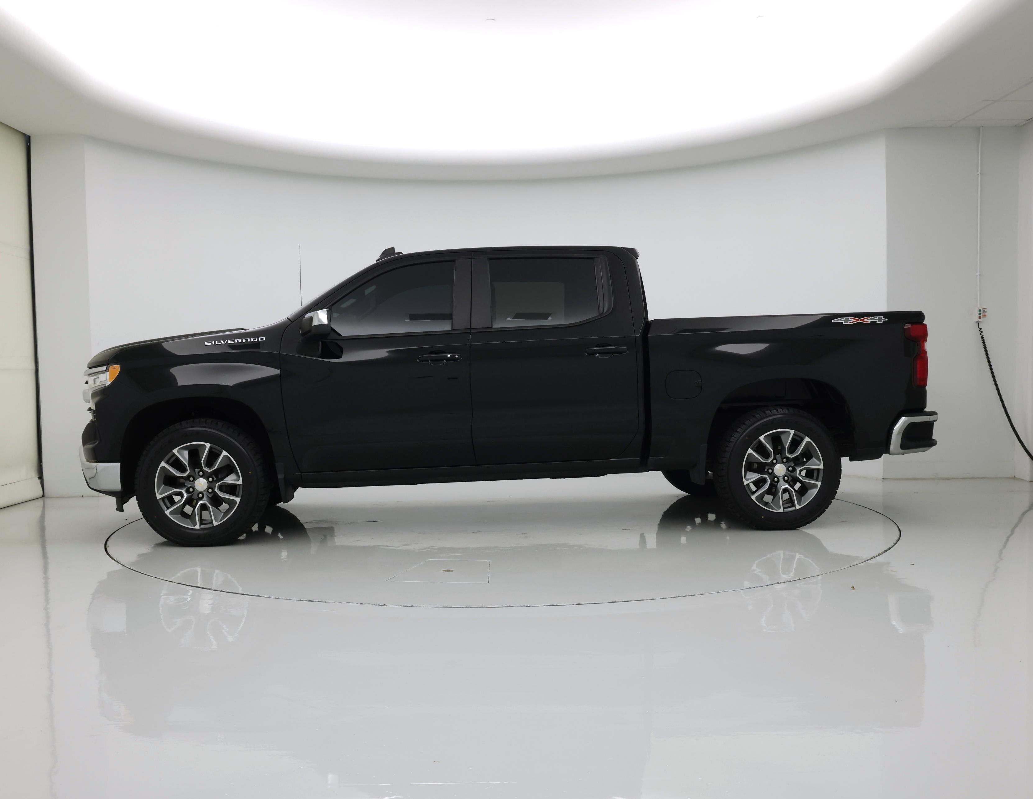 Thumbnail: 2023 Chevrolet Silverado 1500 - 3
