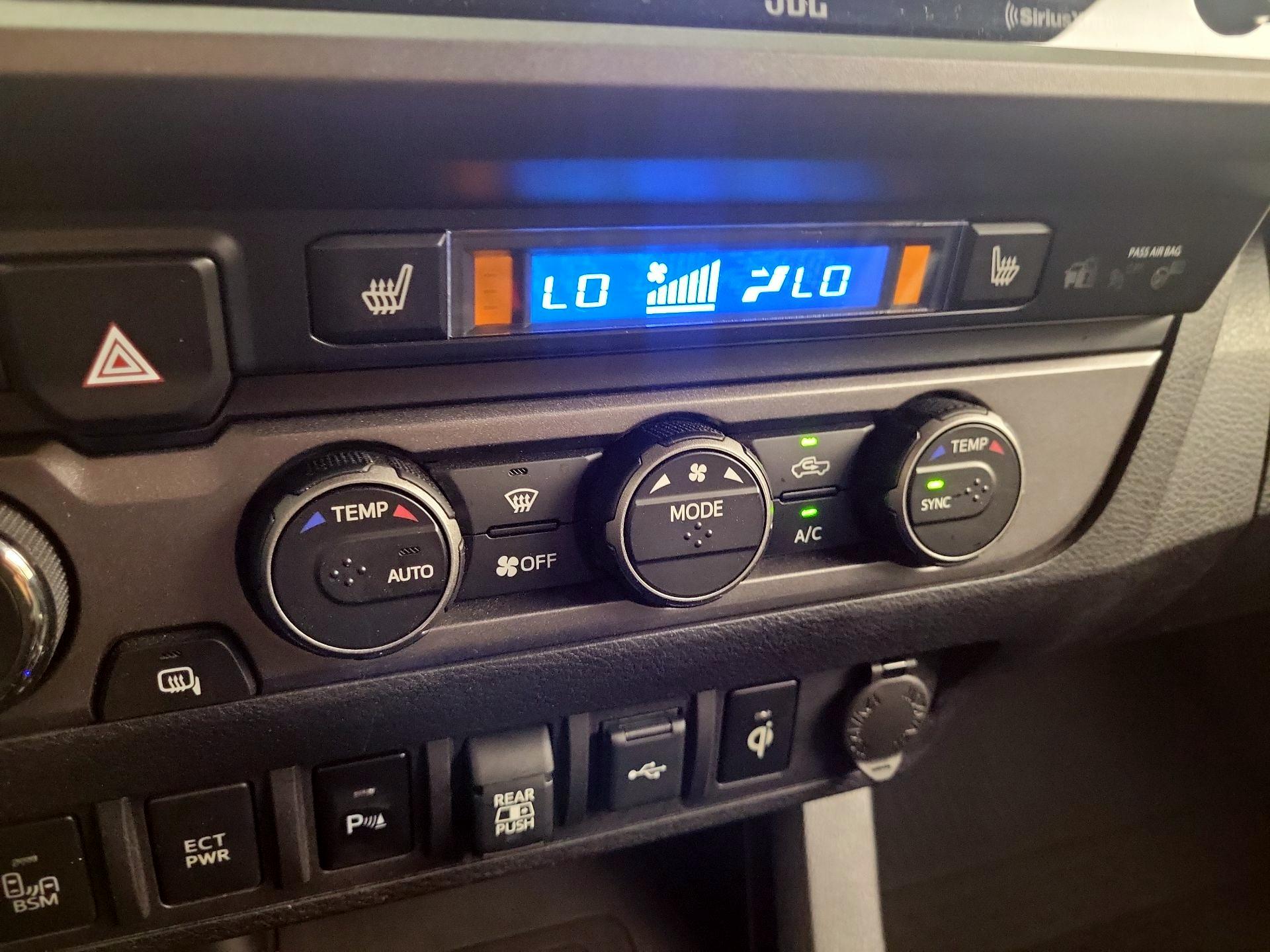 Thumbnail: 2021 Toyota Tacoma - 15