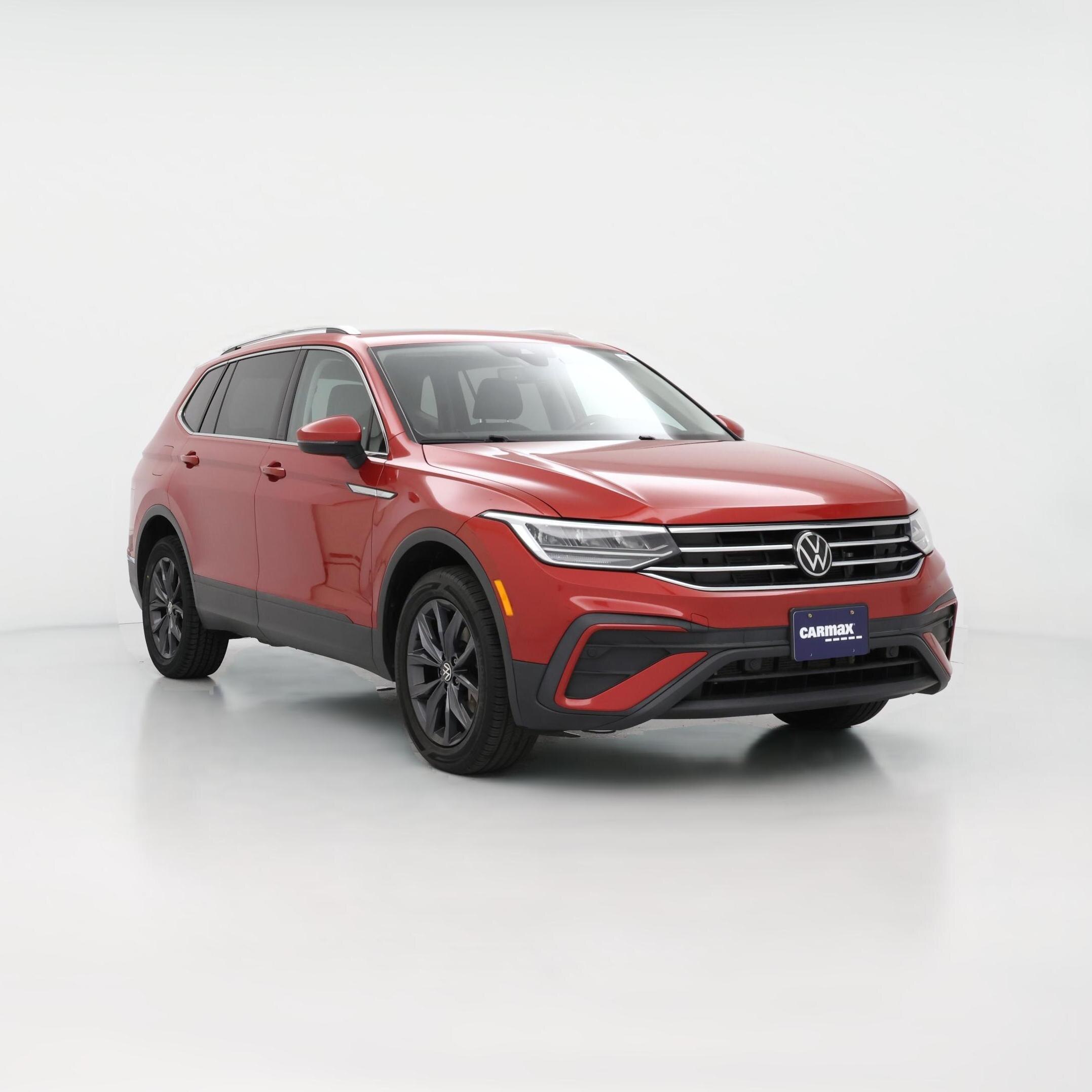 Thumbnail: 2022 Volkswagen Tiguan - 1