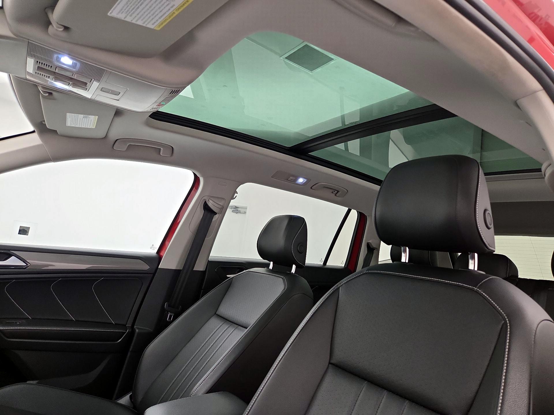 Thumbnail: 2022 Volkswagen Tiguan - 19