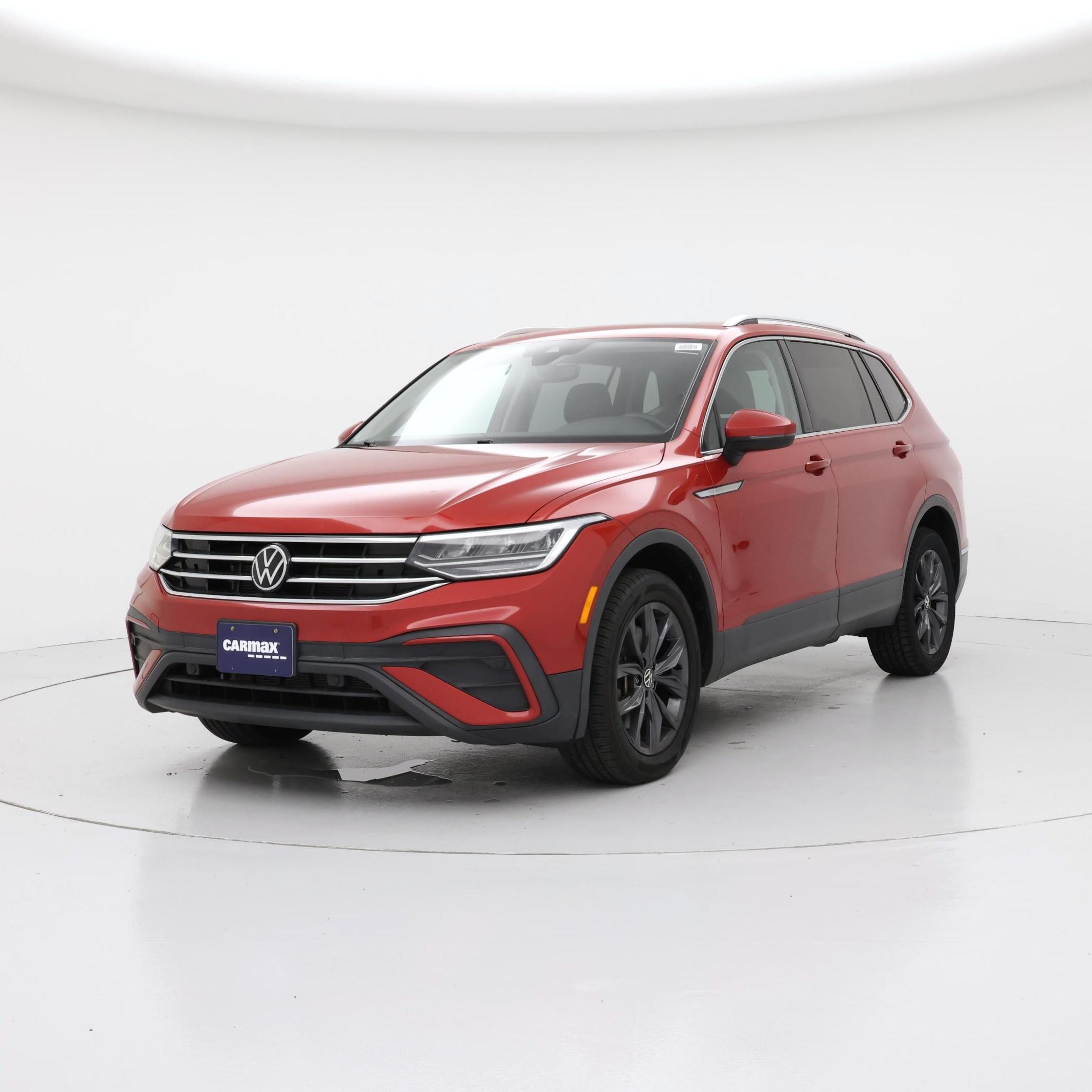 Thumbnail: 2022 Volkswagen Tiguan - 4
