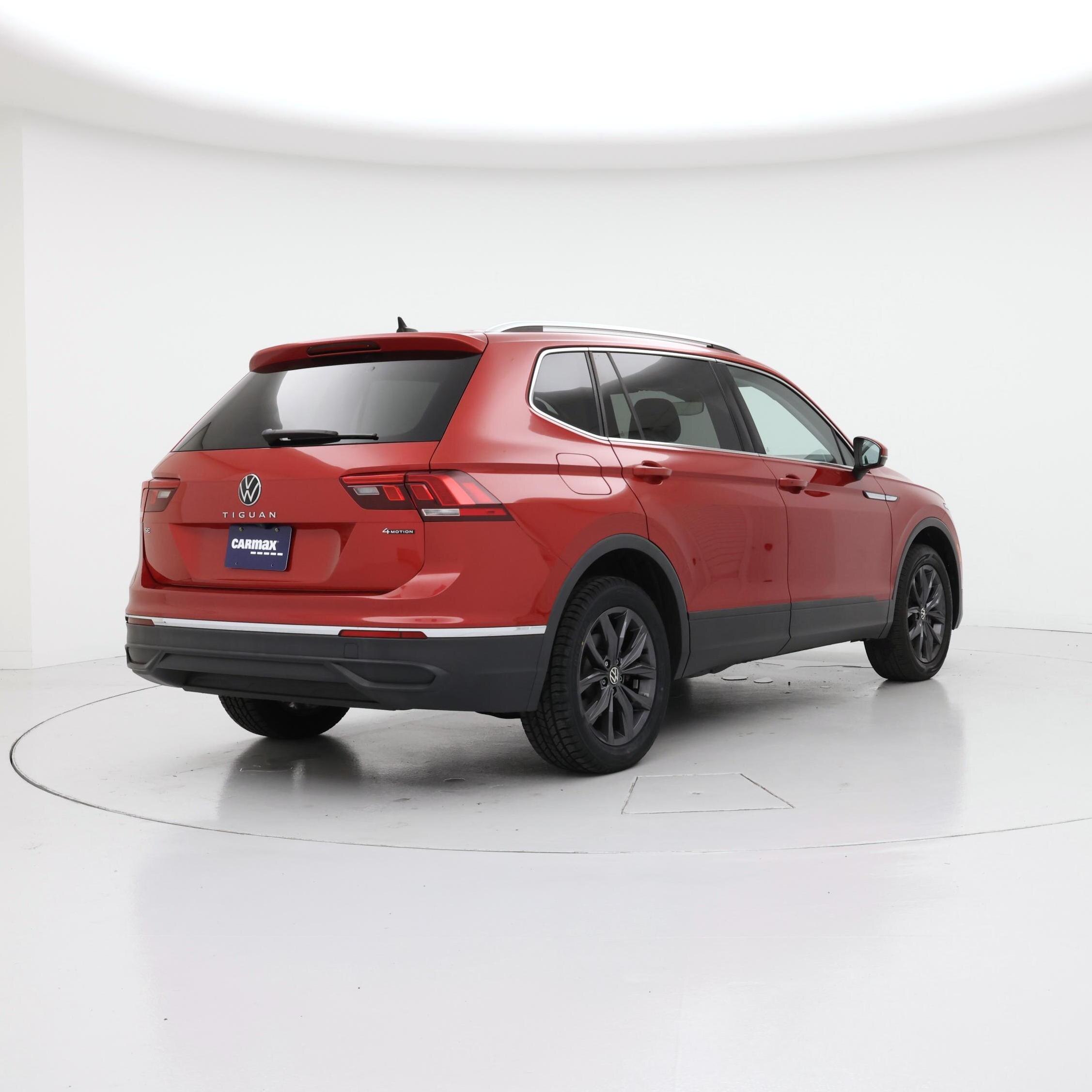 Thumbnail: 2022 Volkswagen Tiguan - 8