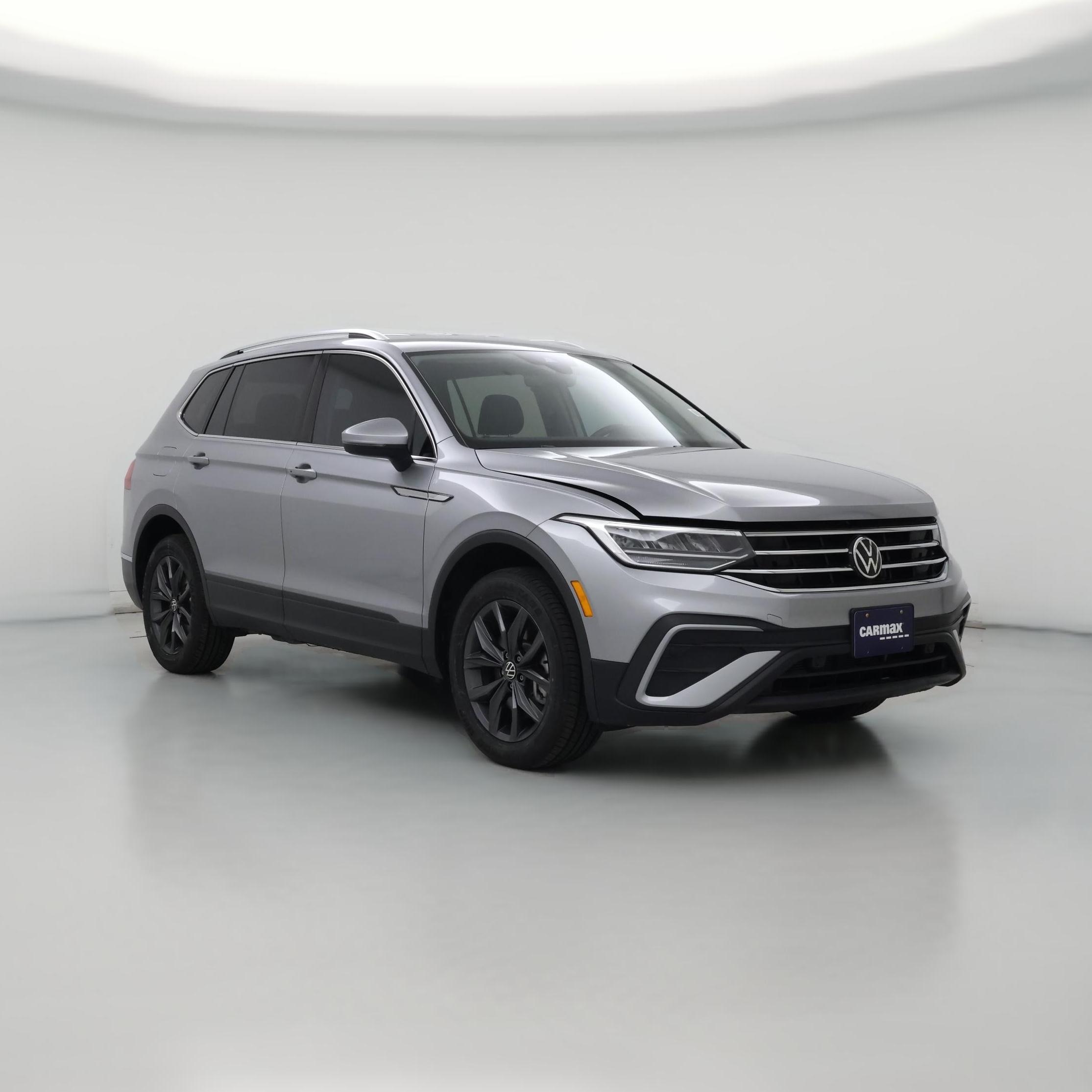 Thumbnail: 2023 Volkswagen Tiguan - 1