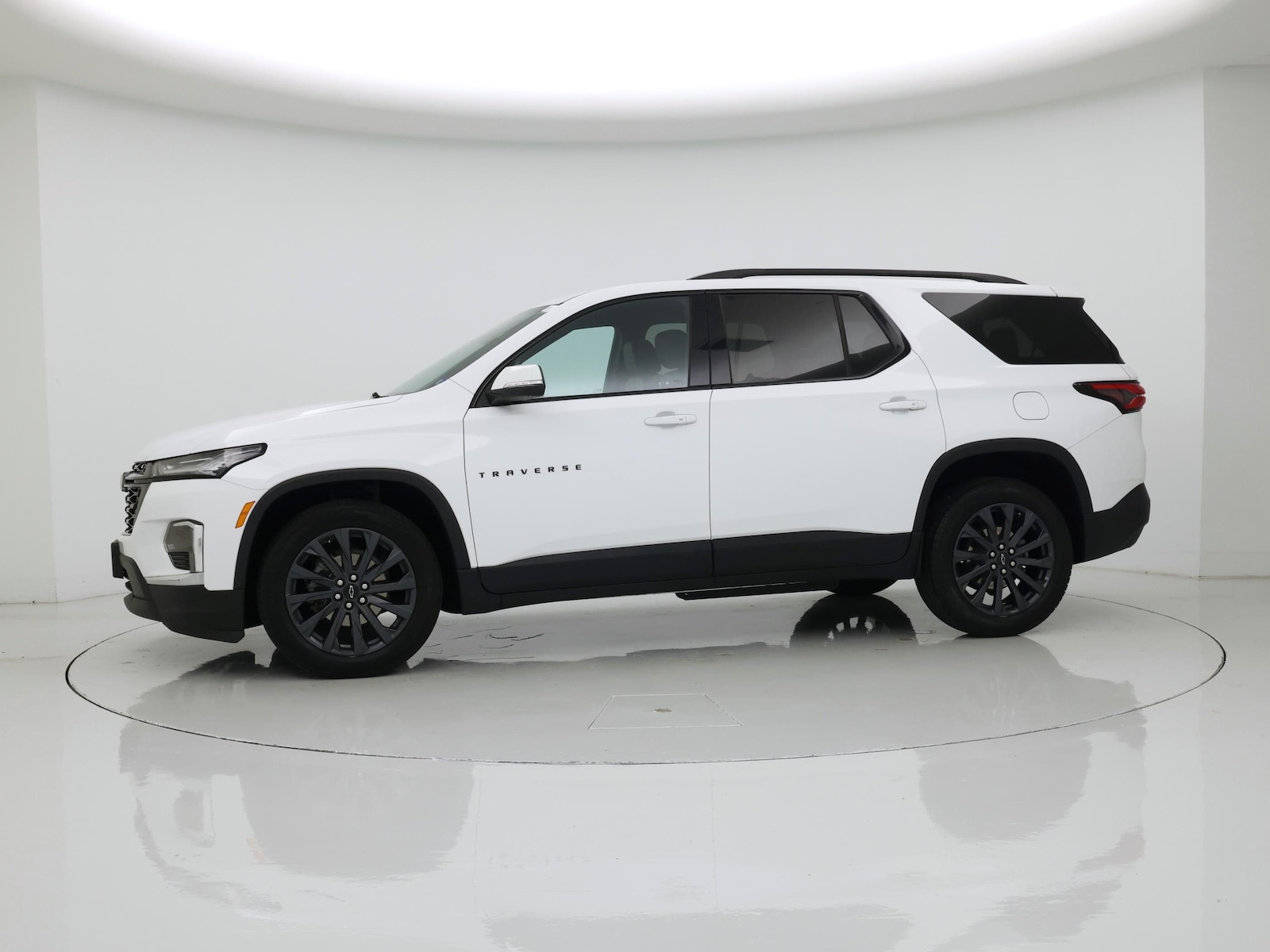 2023 Chevrolet Traverse RS - Photo 2