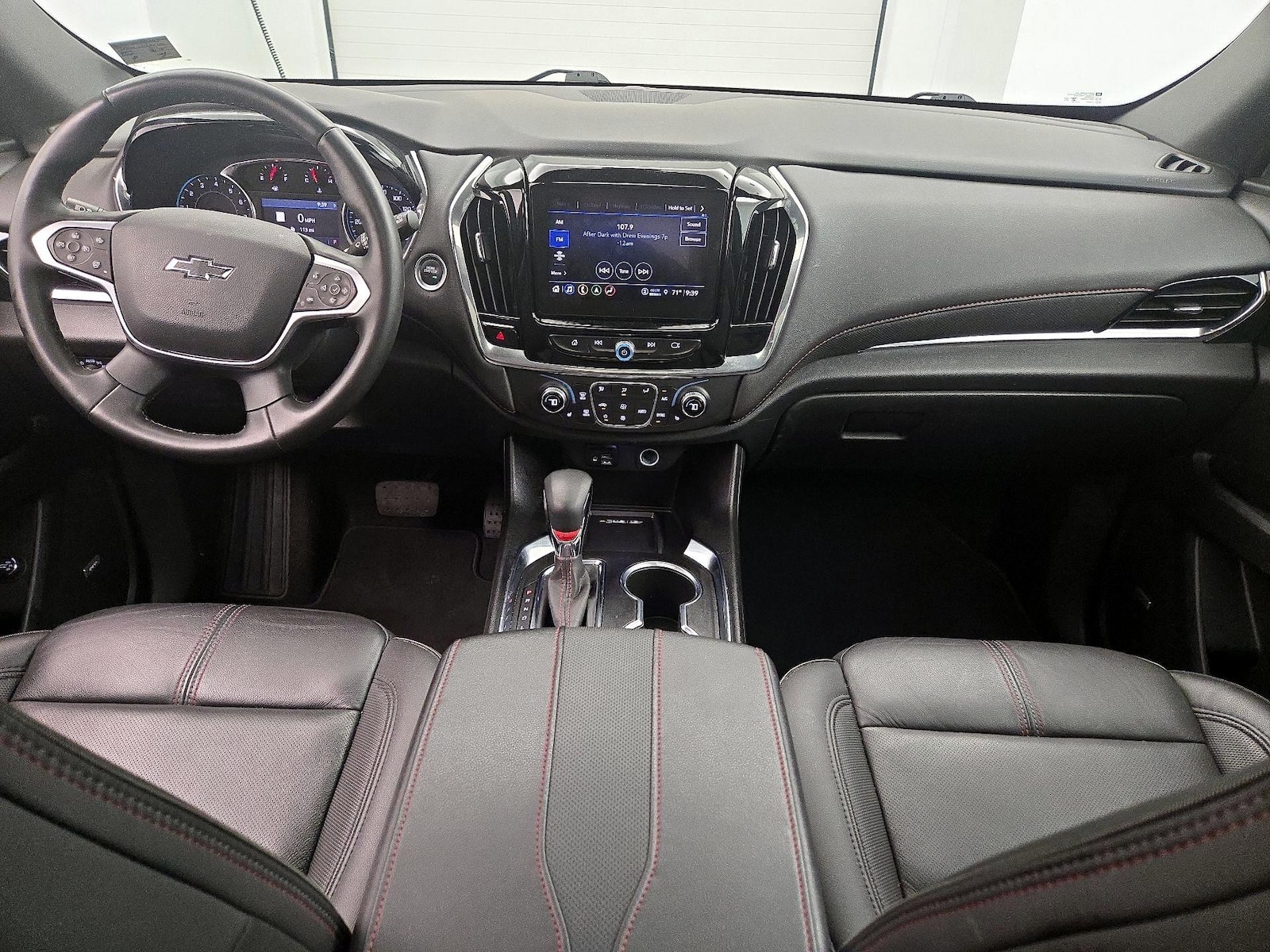 2023 Chevrolet Traverse RS - Photo 10