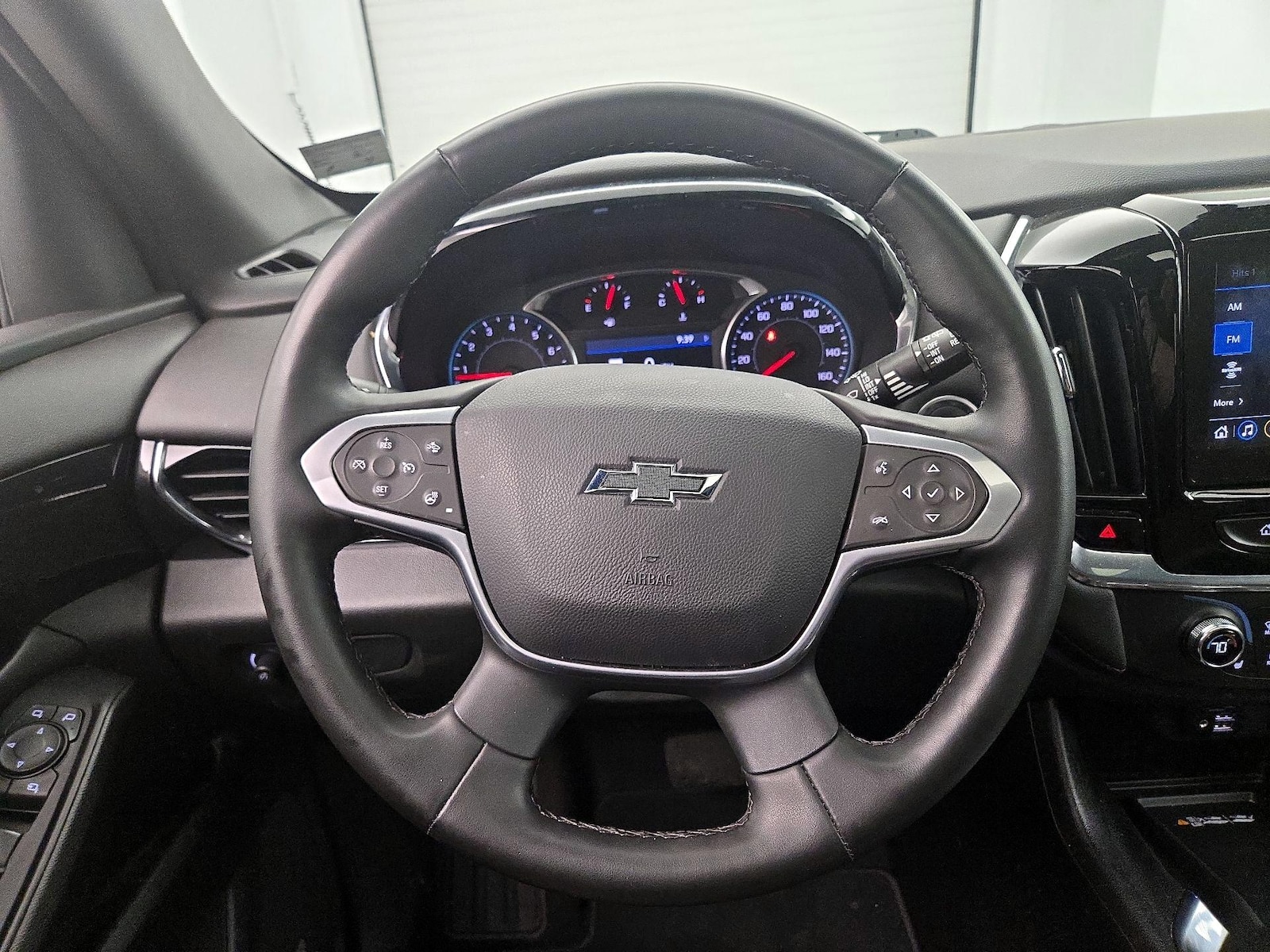 2023 Chevrolet Traverse RS - Photo 11