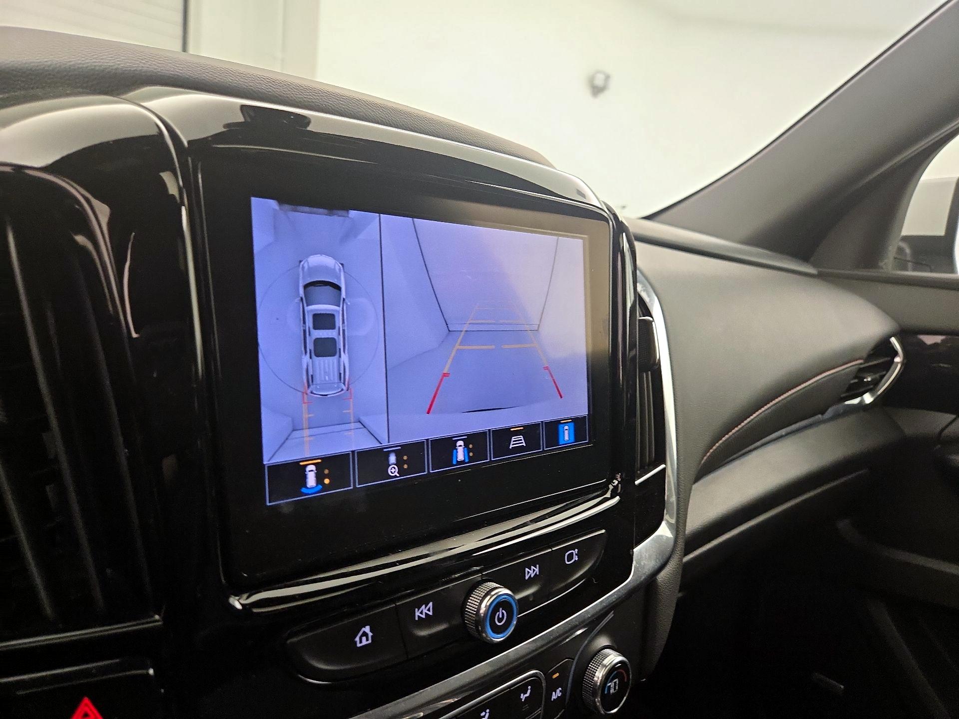 Thumbnail: 2023 Chevrolet Traverse - 15