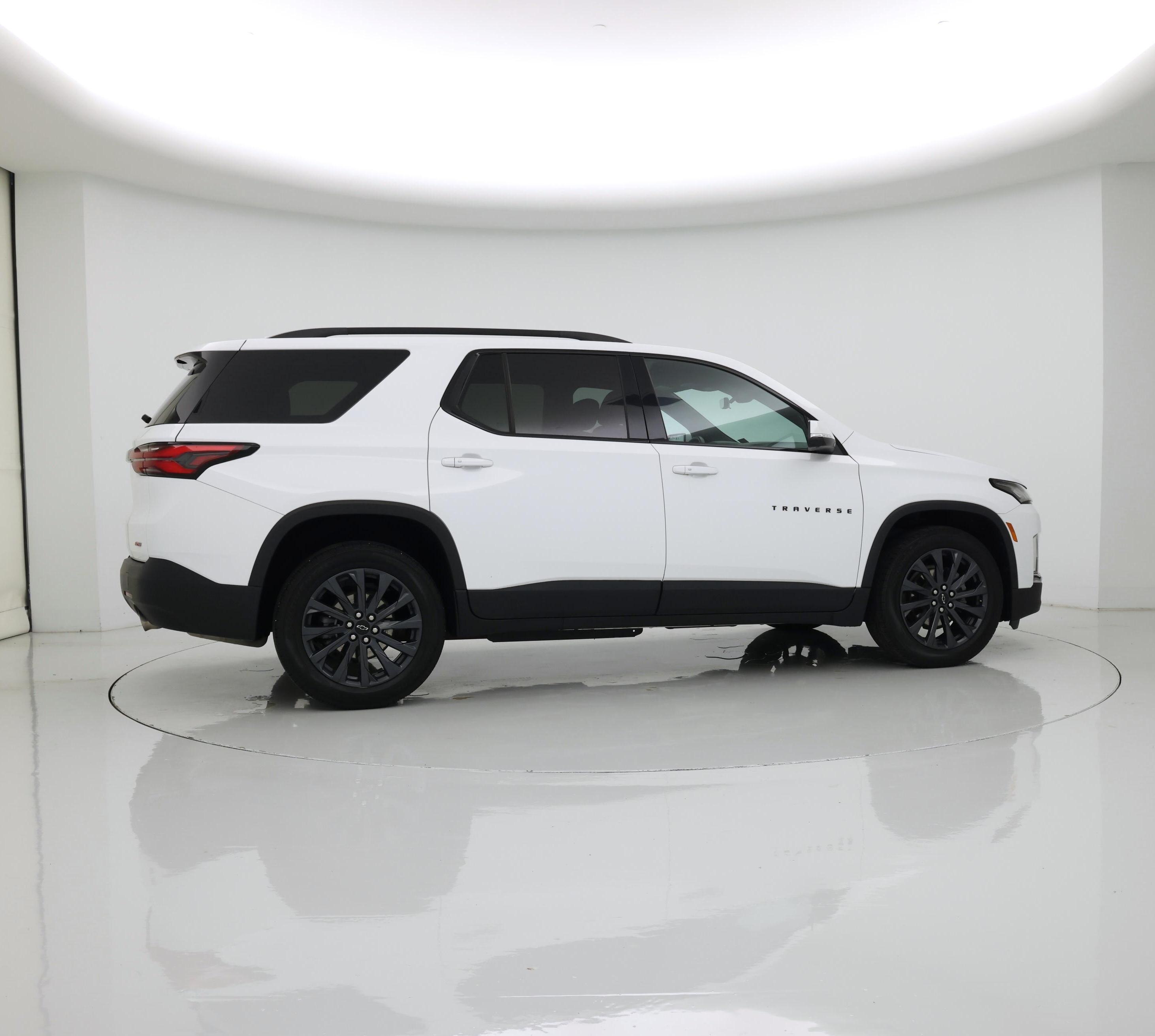 Thumbnail: 2023 Chevrolet Traverse - 2