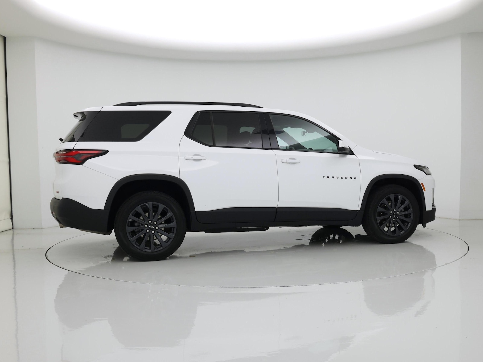 2023 Chevrolet Traverse RS - Photo 3