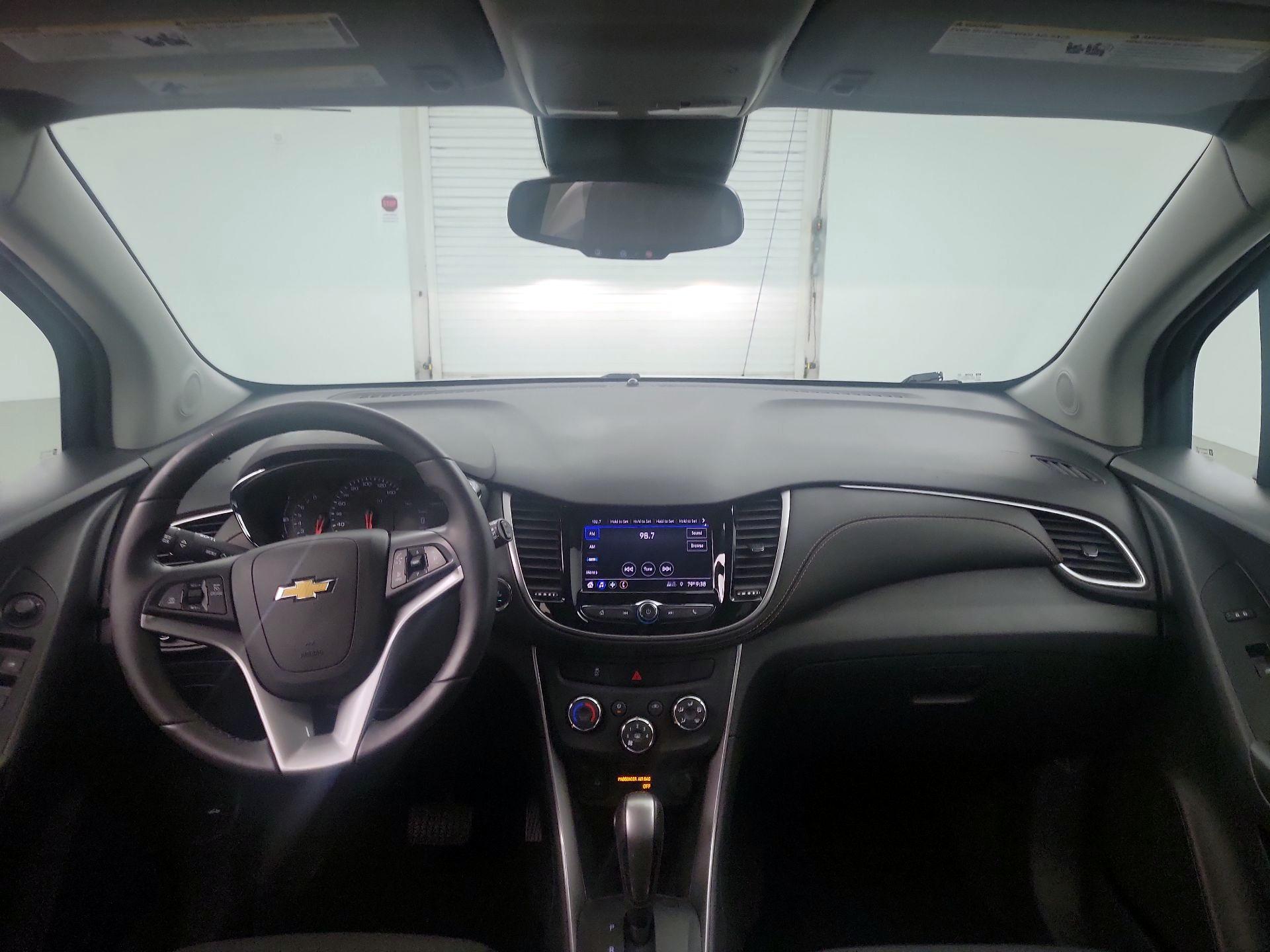 Thumbnail: 2022 Chevrolet Trax - 9