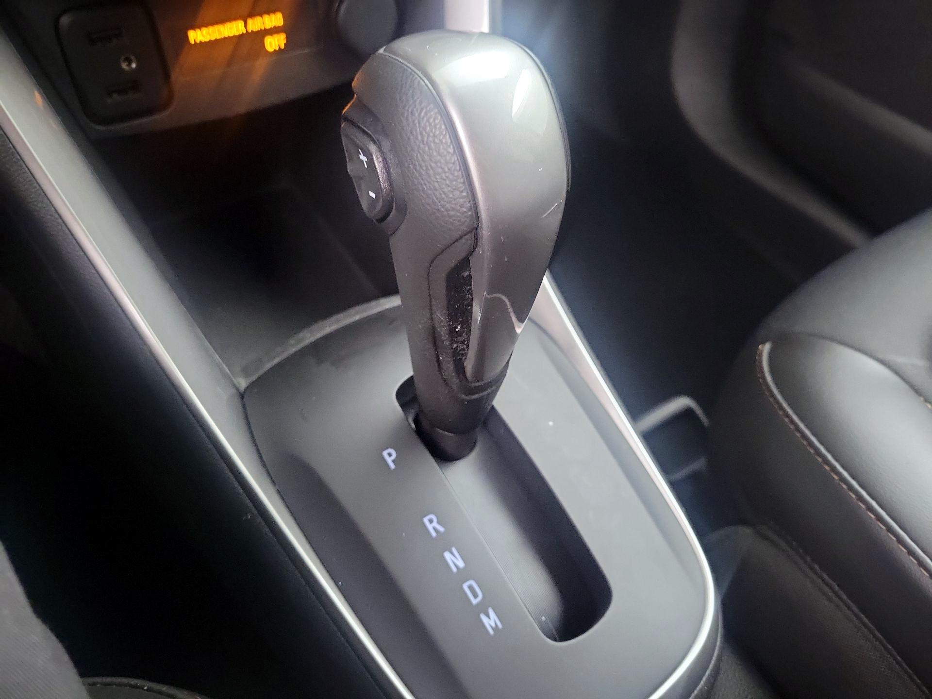 Thumbnail: 2022 Chevrolet Trax - 17