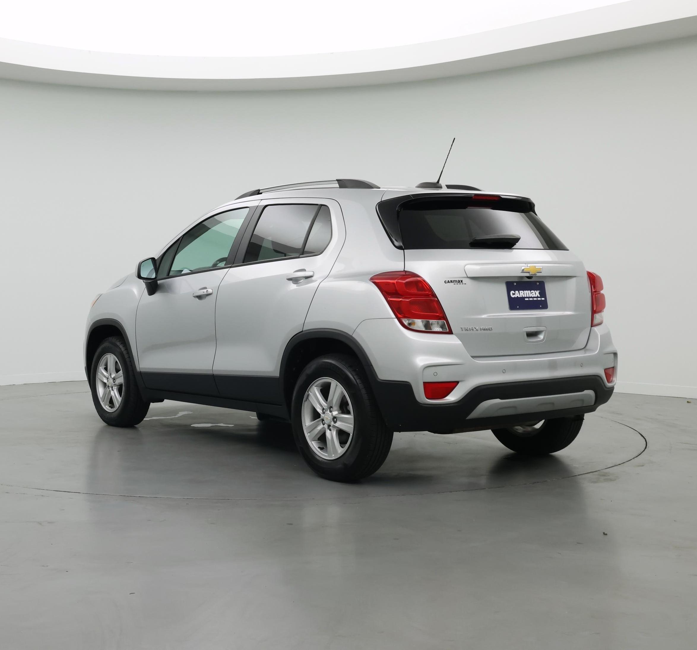 Thumbnail: 2022 Chevrolet Trax - 2