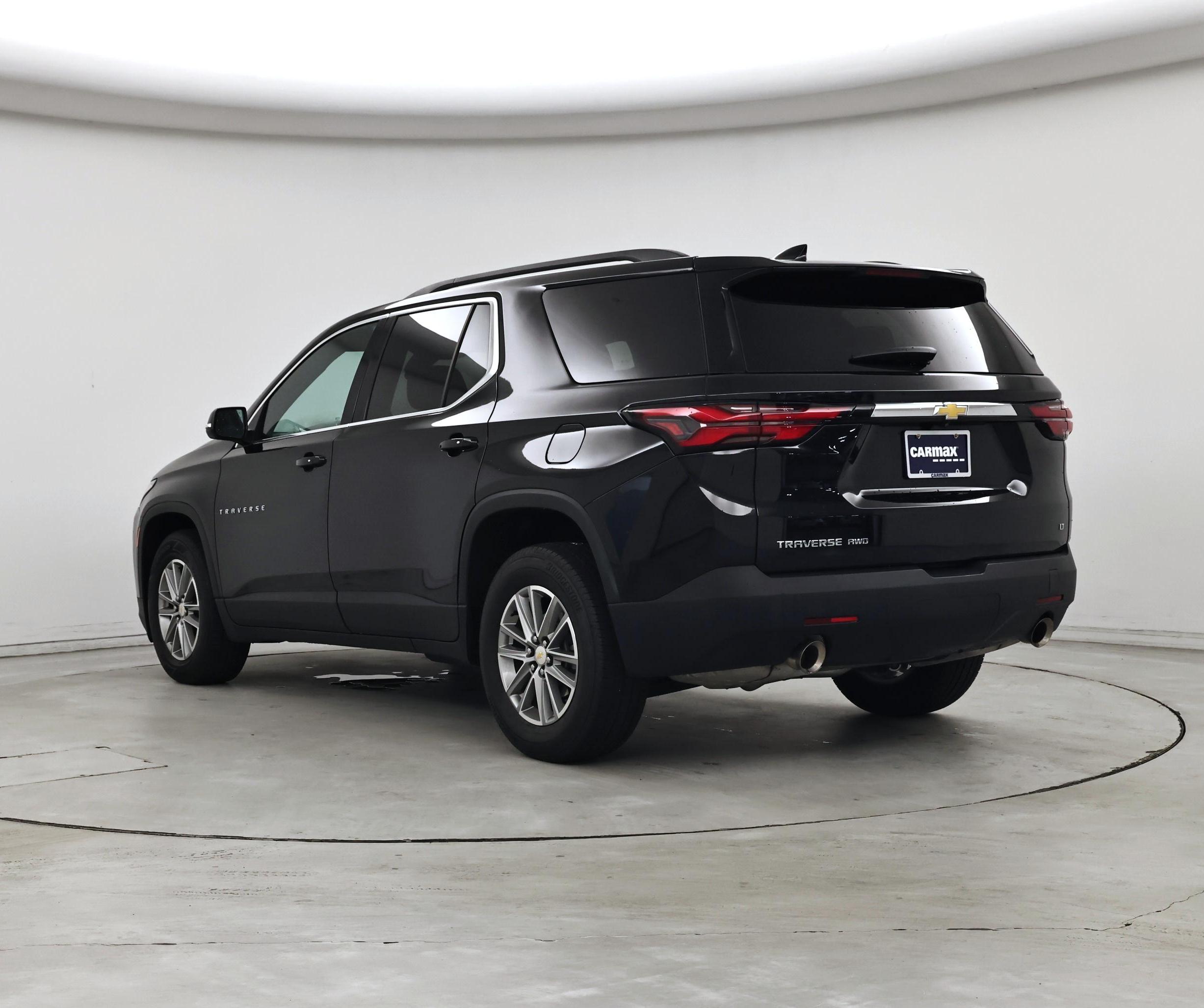 Thumbnail: 2023 Chevrolet Traverse - 2
