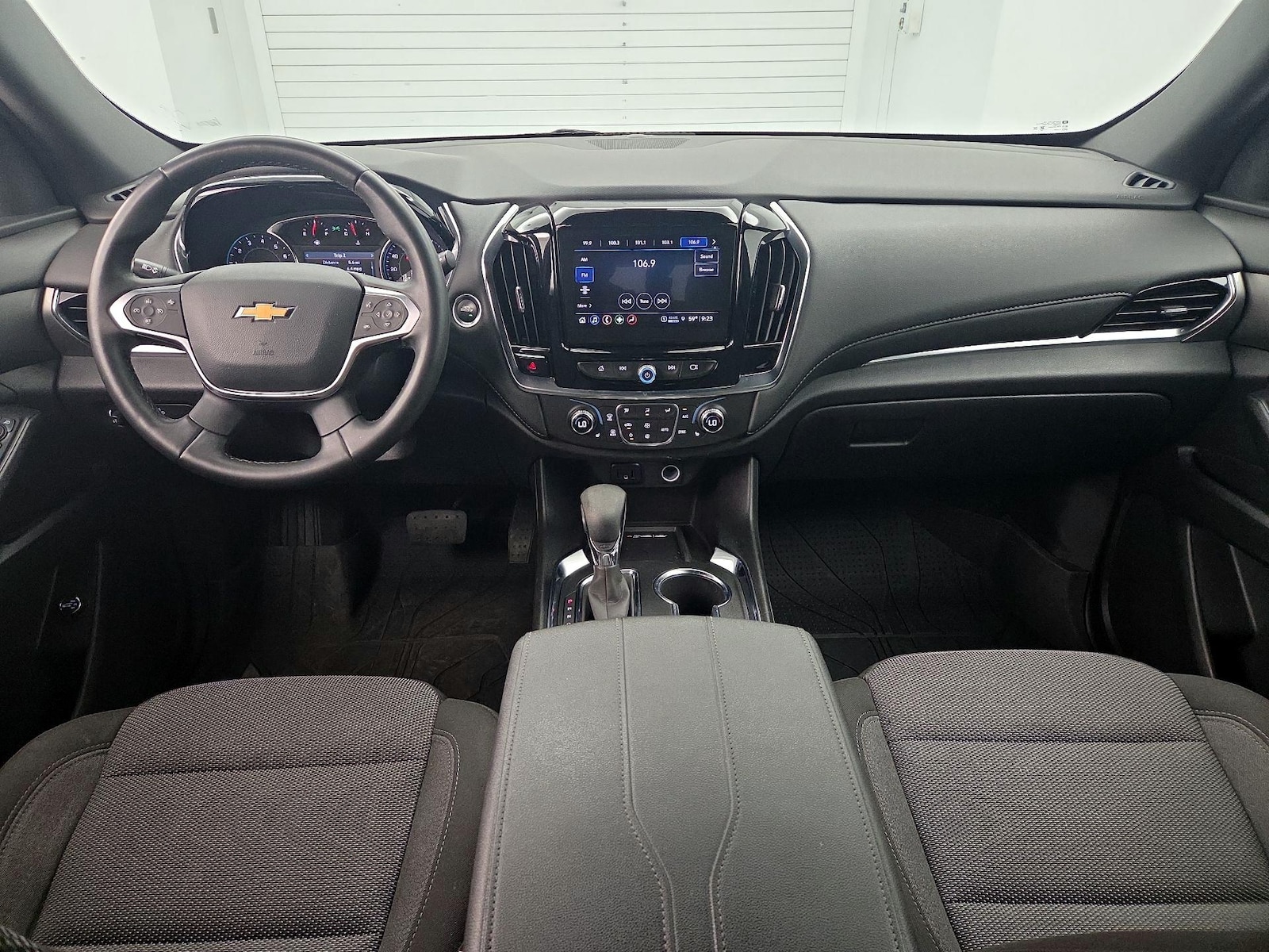2023 Chevrolet Traverse 1LT - Photo 10
