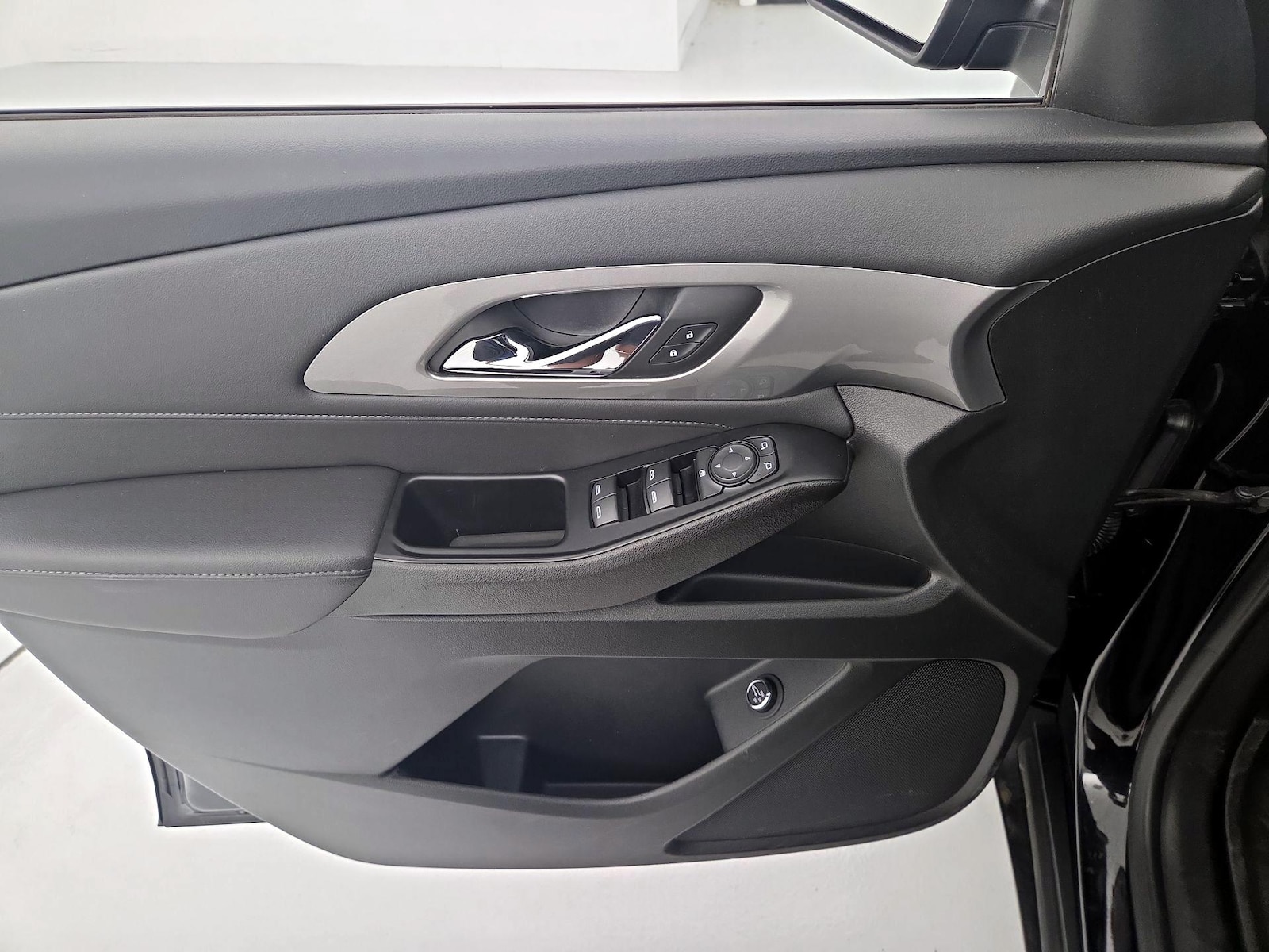 2023 Chevrolet Traverse 1LT - Photo 13