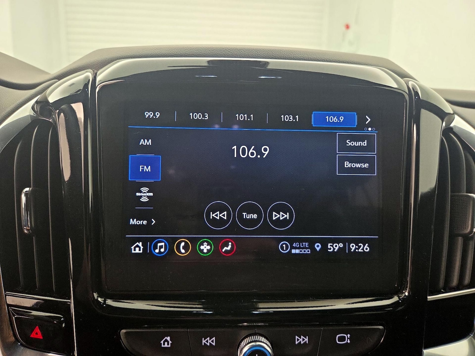 2023 Chevrolet Traverse 1LT - Photo 16