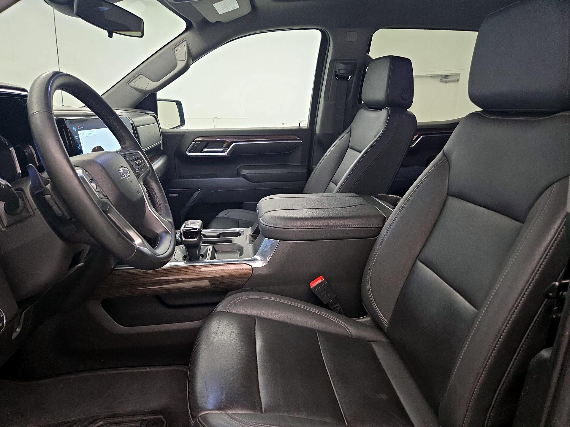 Thumbnail: 2023 Chevrolet Silverado 1500 - 11