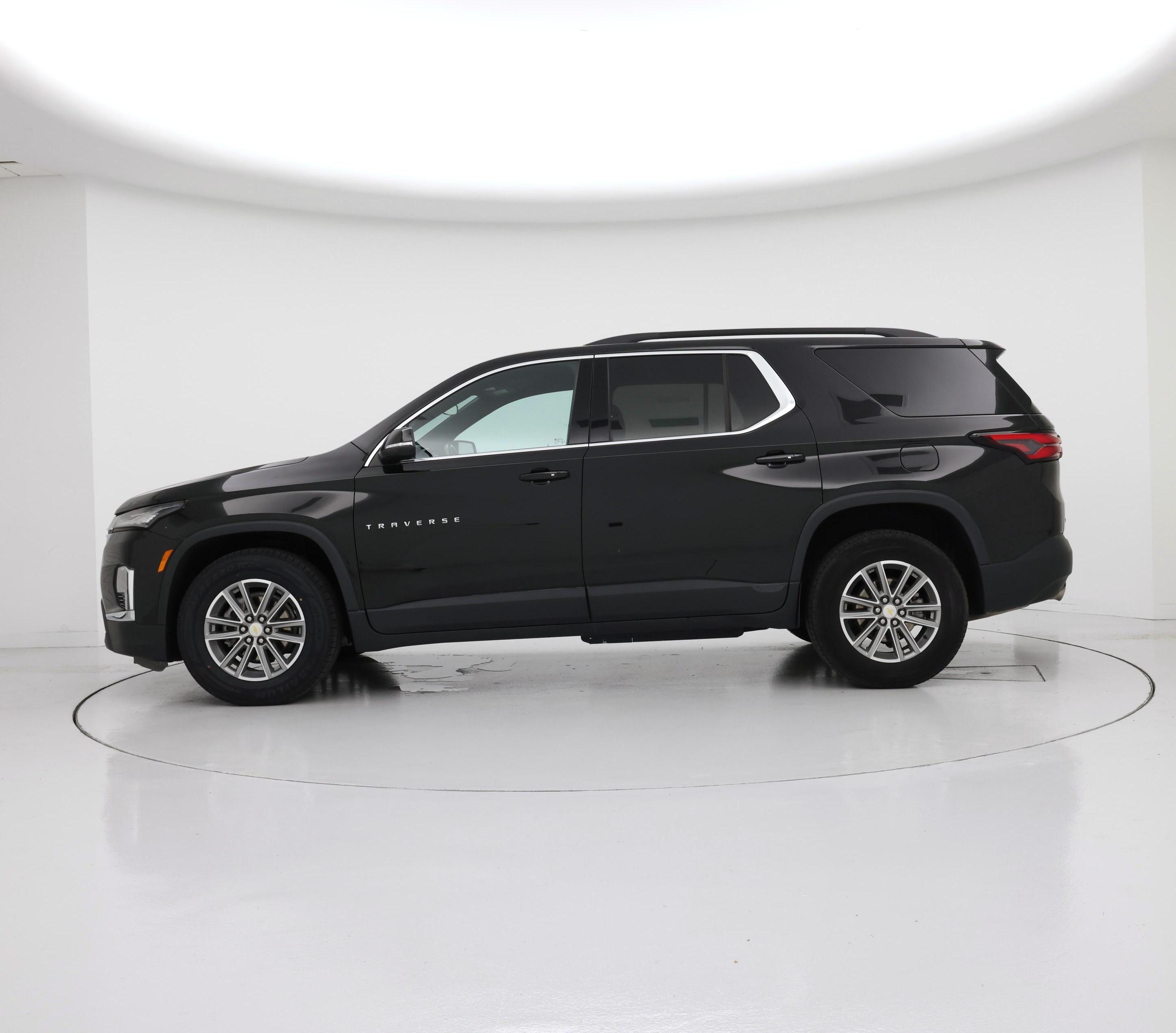 Thumbnail: 2023 Chevrolet Traverse - 3