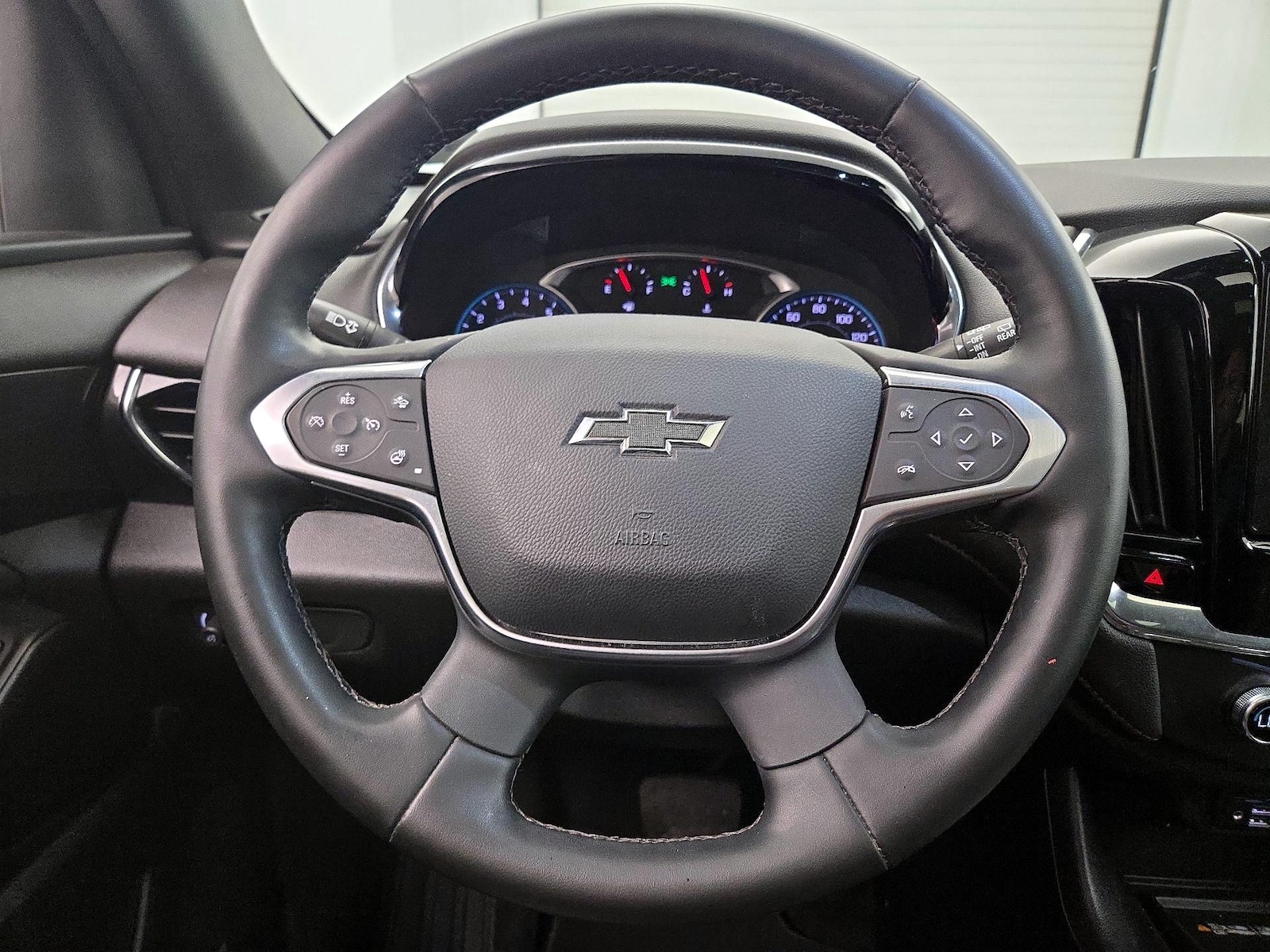 2023 Chevrolet Traverse RS - Photo 11