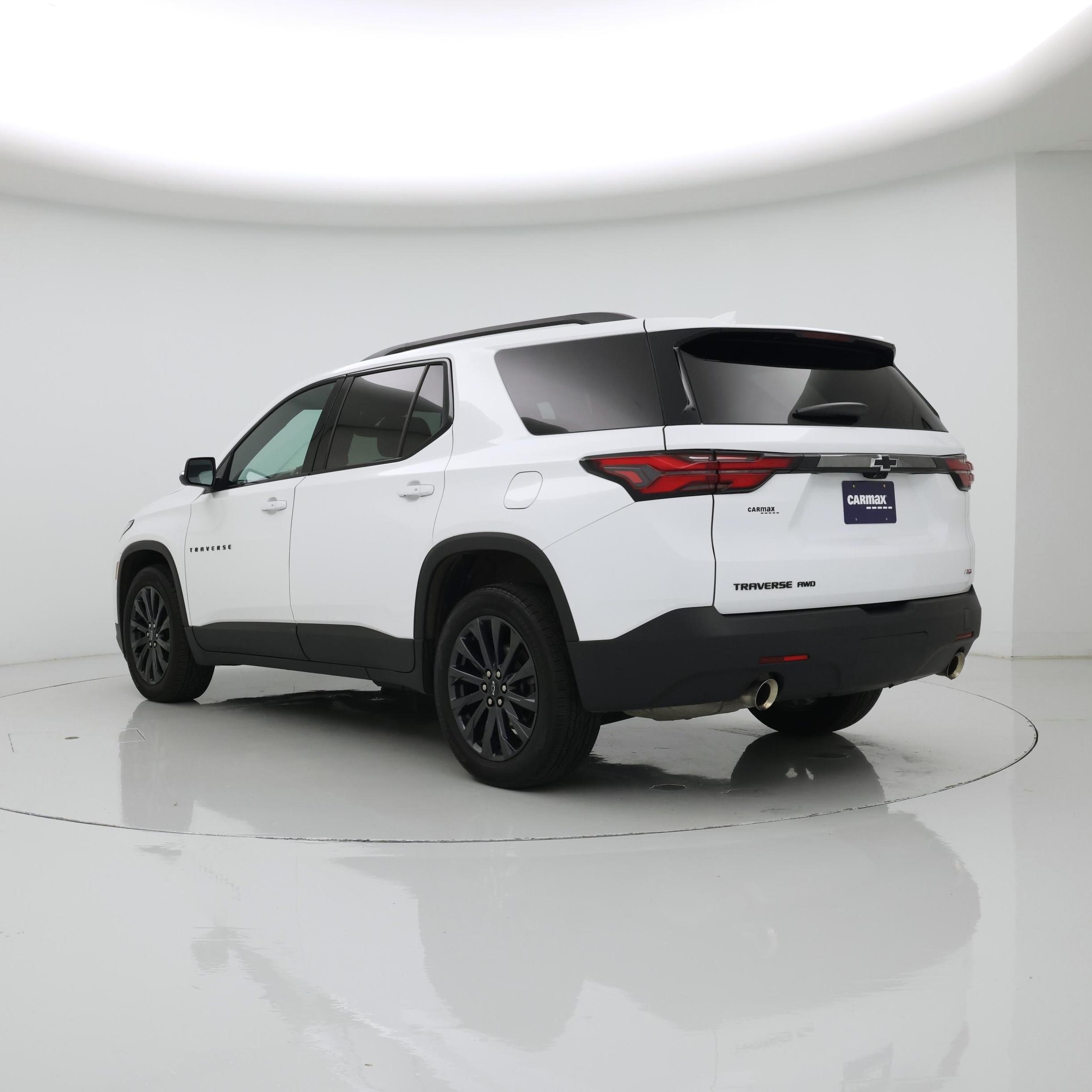 Thumbnail: 2023 Chevrolet Traverse - 2