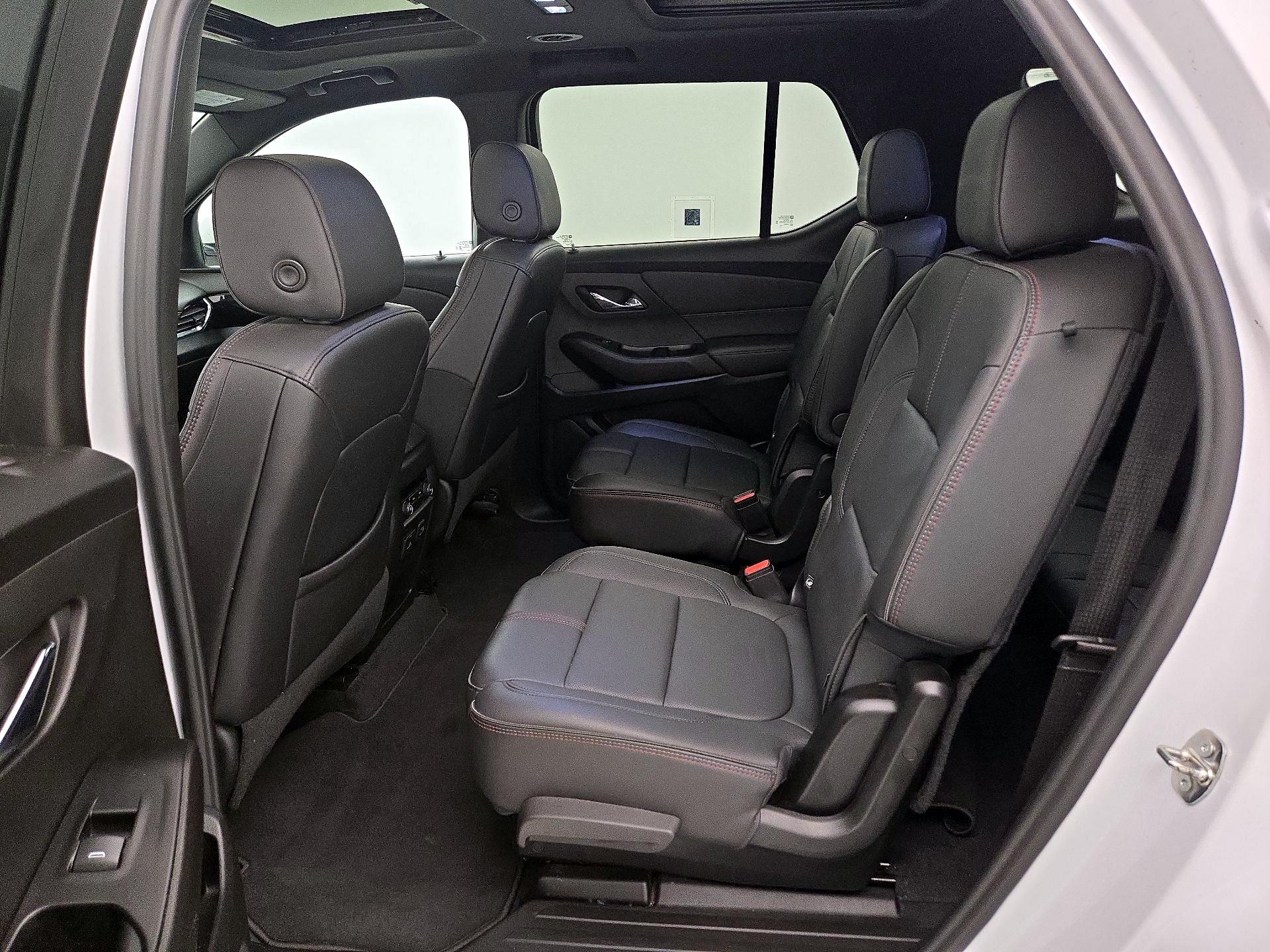 Thumbnail: 2023 Chevrolet Traverse - 20