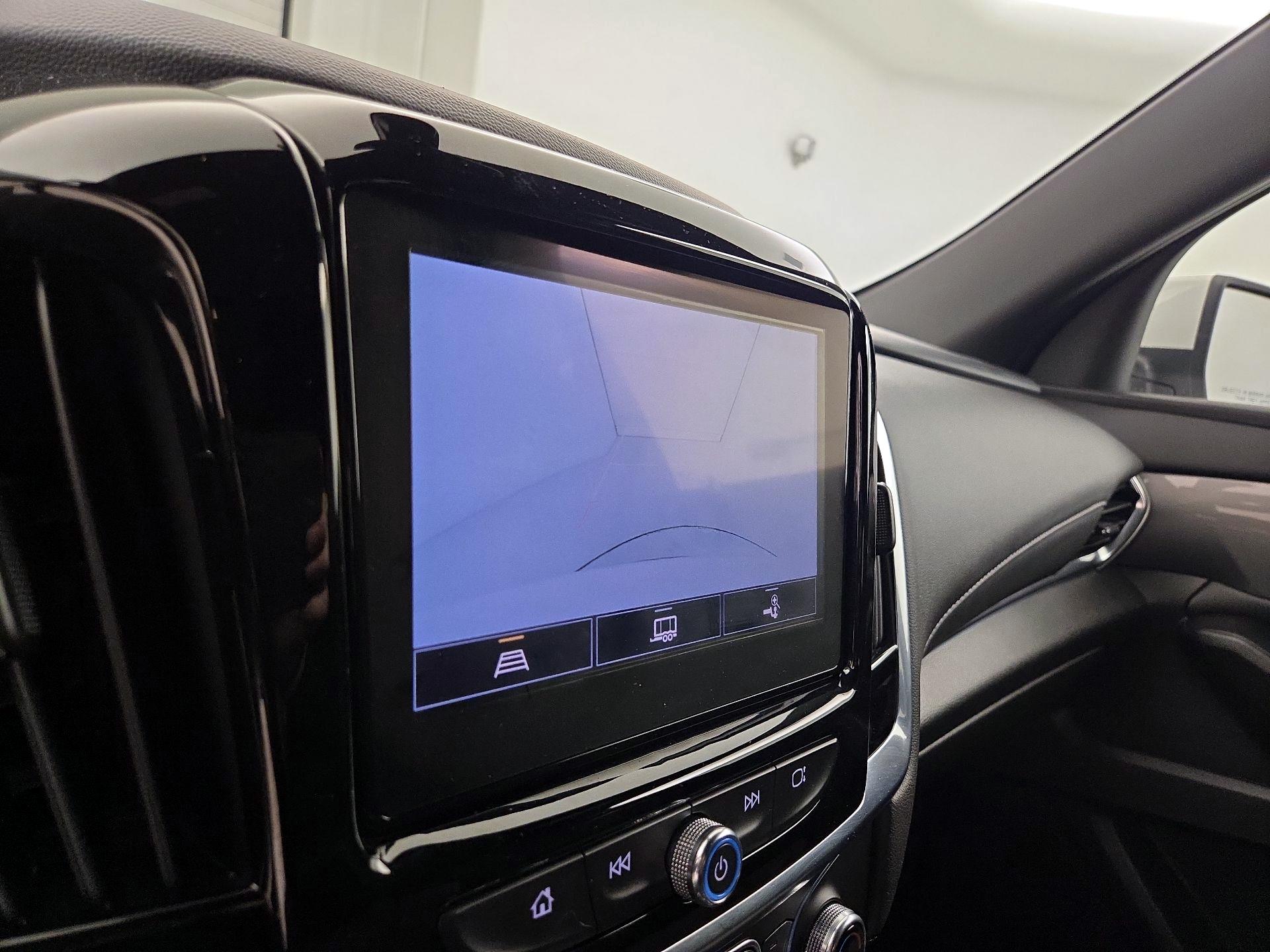 Thumbnail: 2022 Chevrolet Traverse - 14